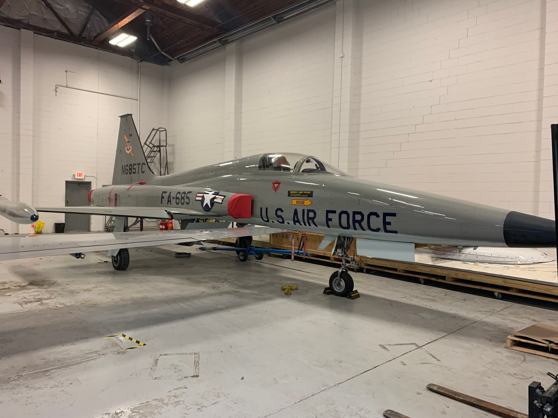 hangar popup image 5