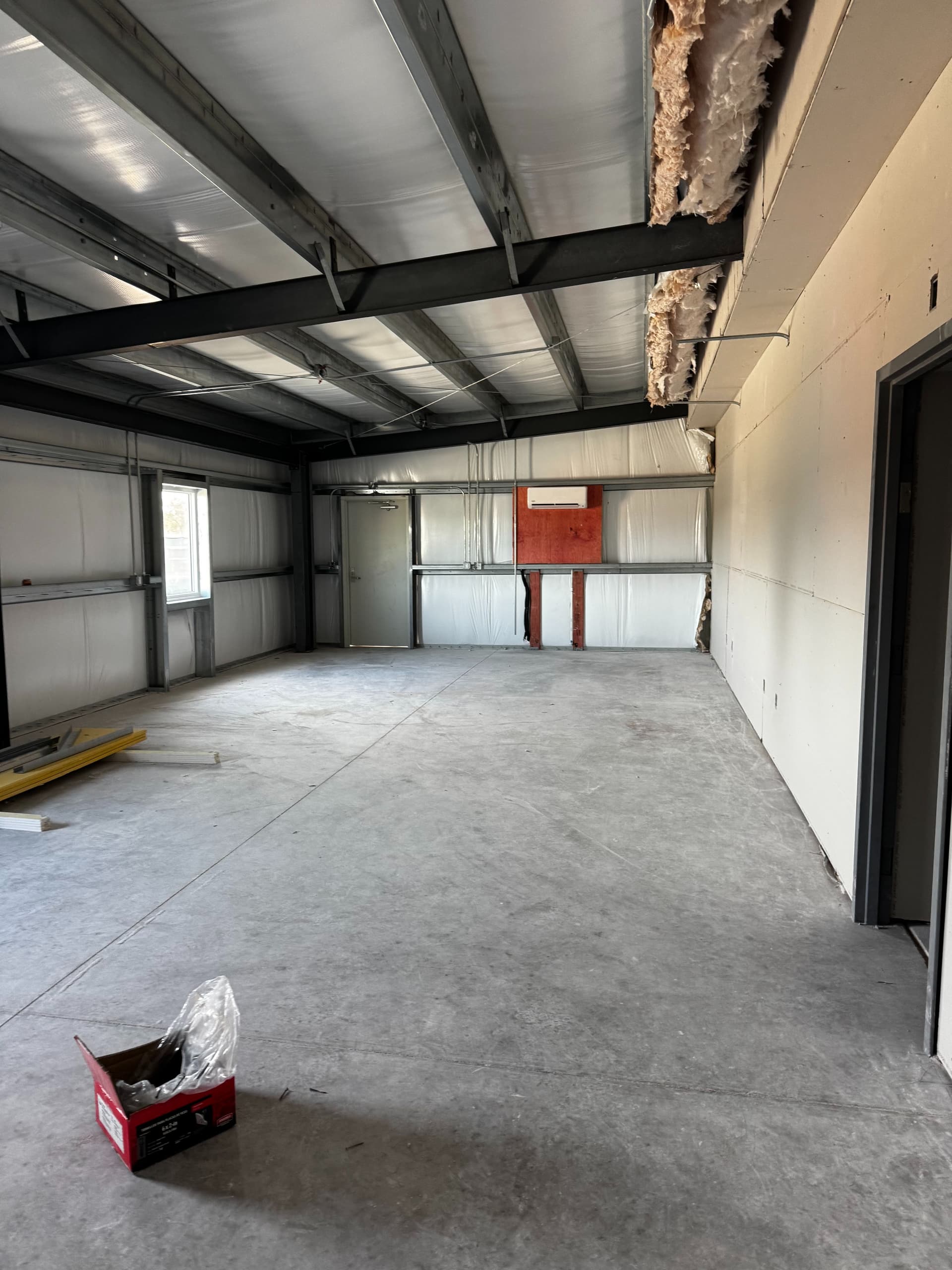 hangar popup image 5