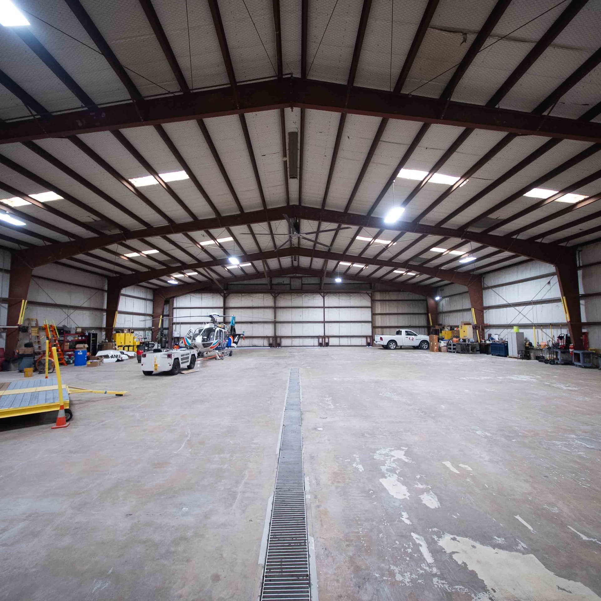 hangar popup image 5