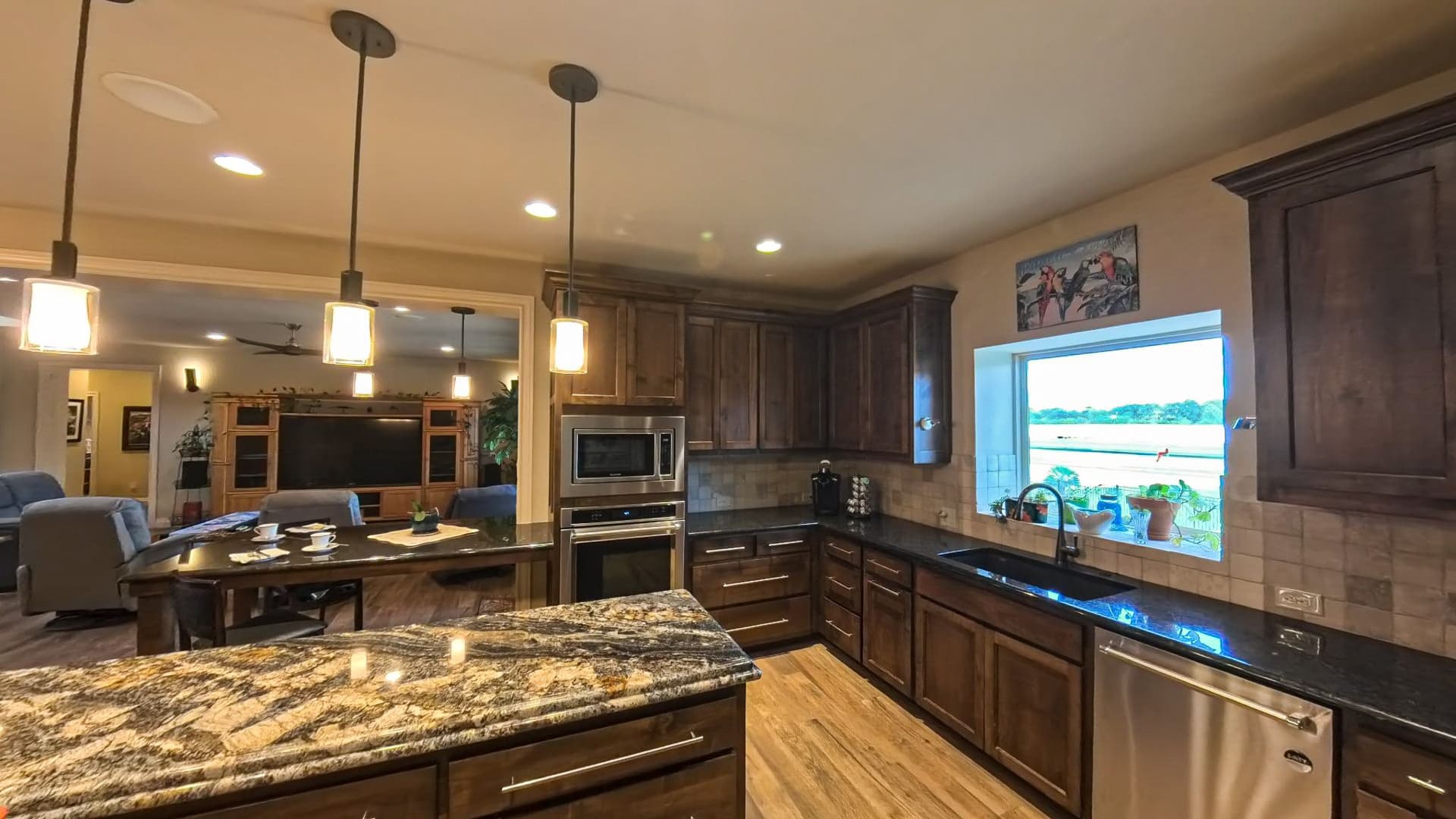 hangar popup image 12