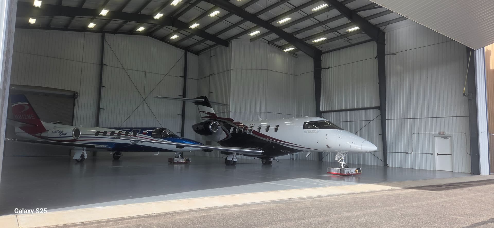 hangar popup image 4
