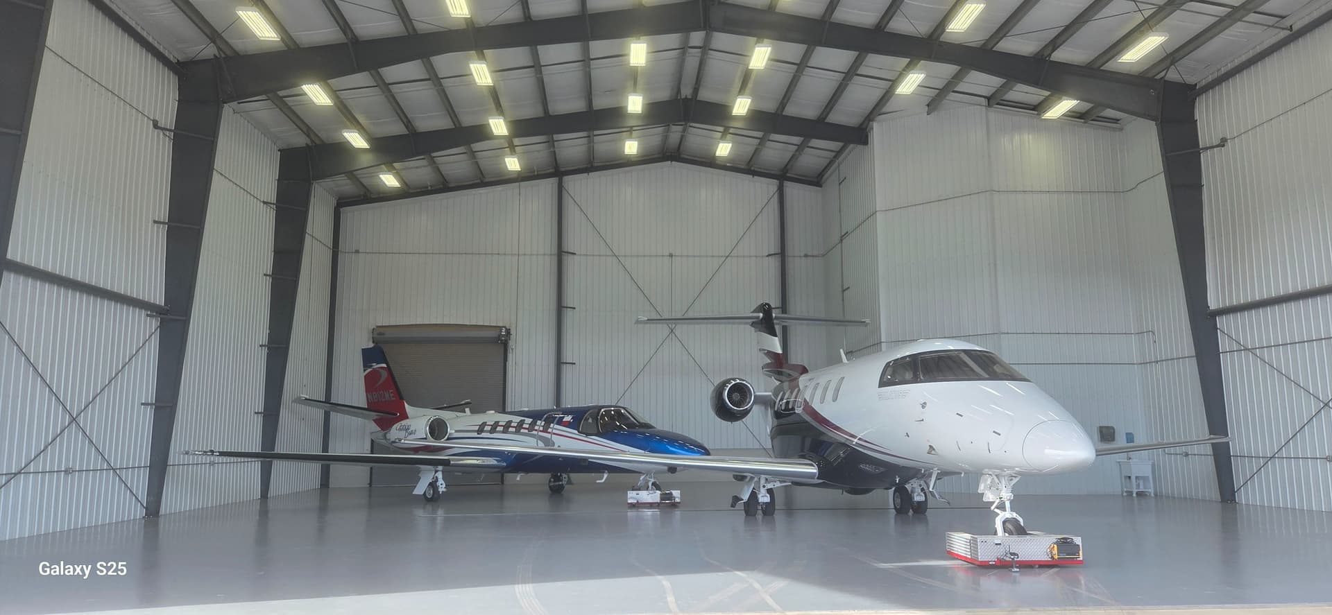 hangar popup image 5