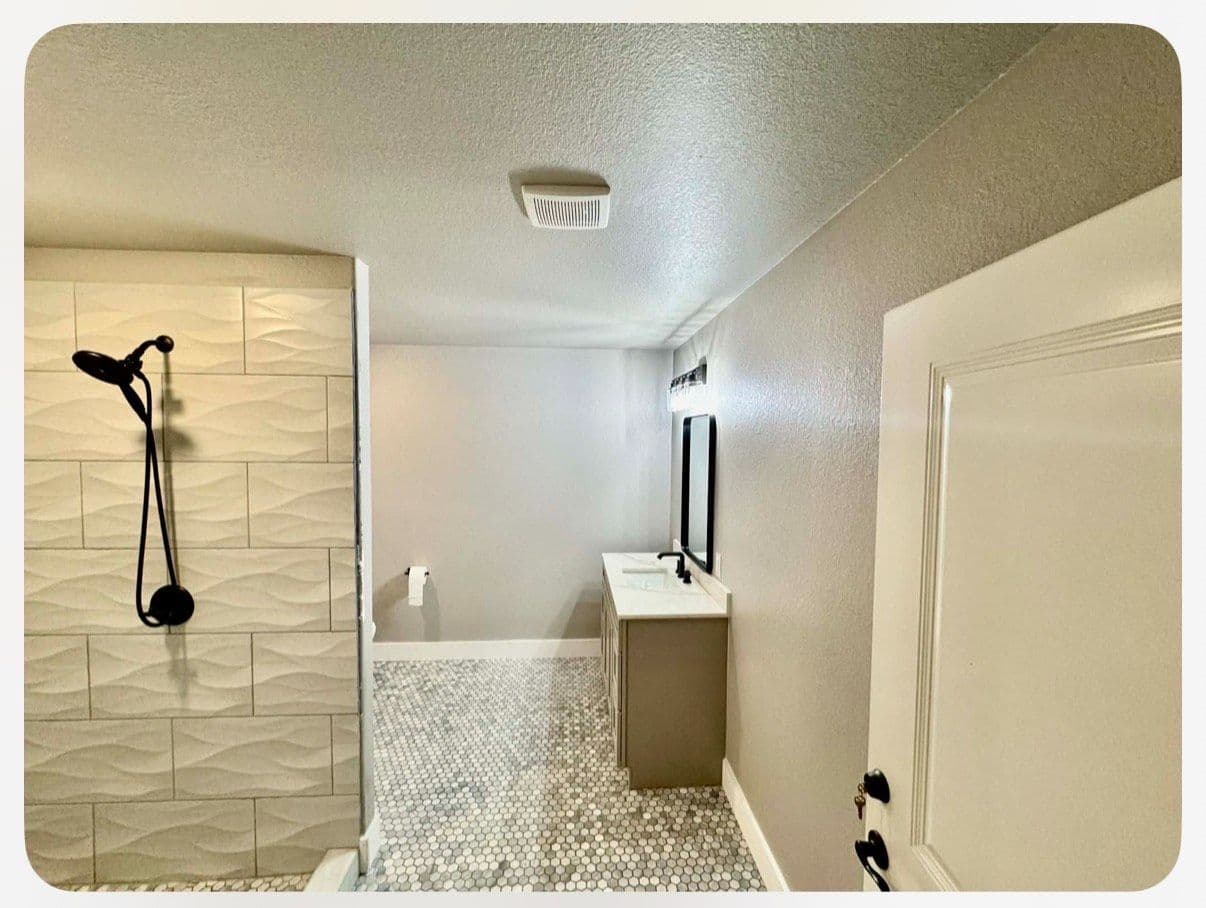 Community Hangar Spot Available 5