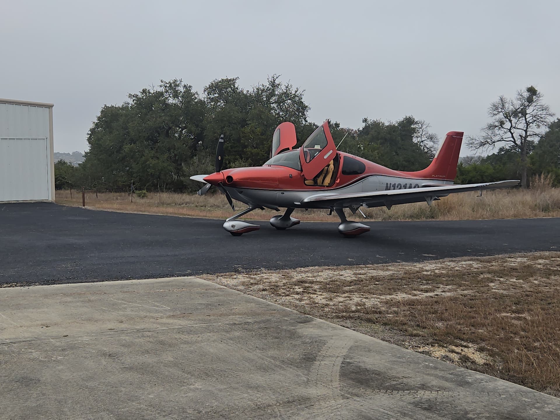 hangar popup image 5