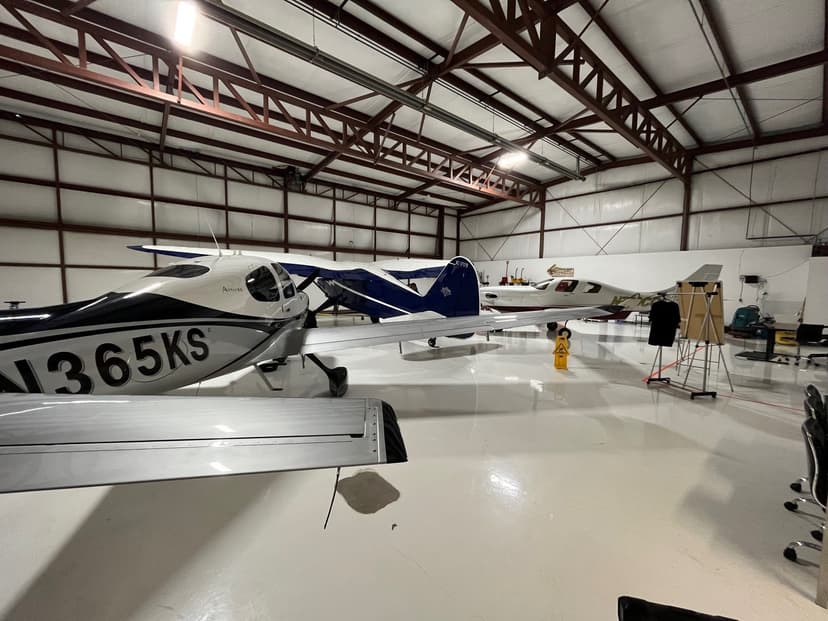 hangar popup image 1