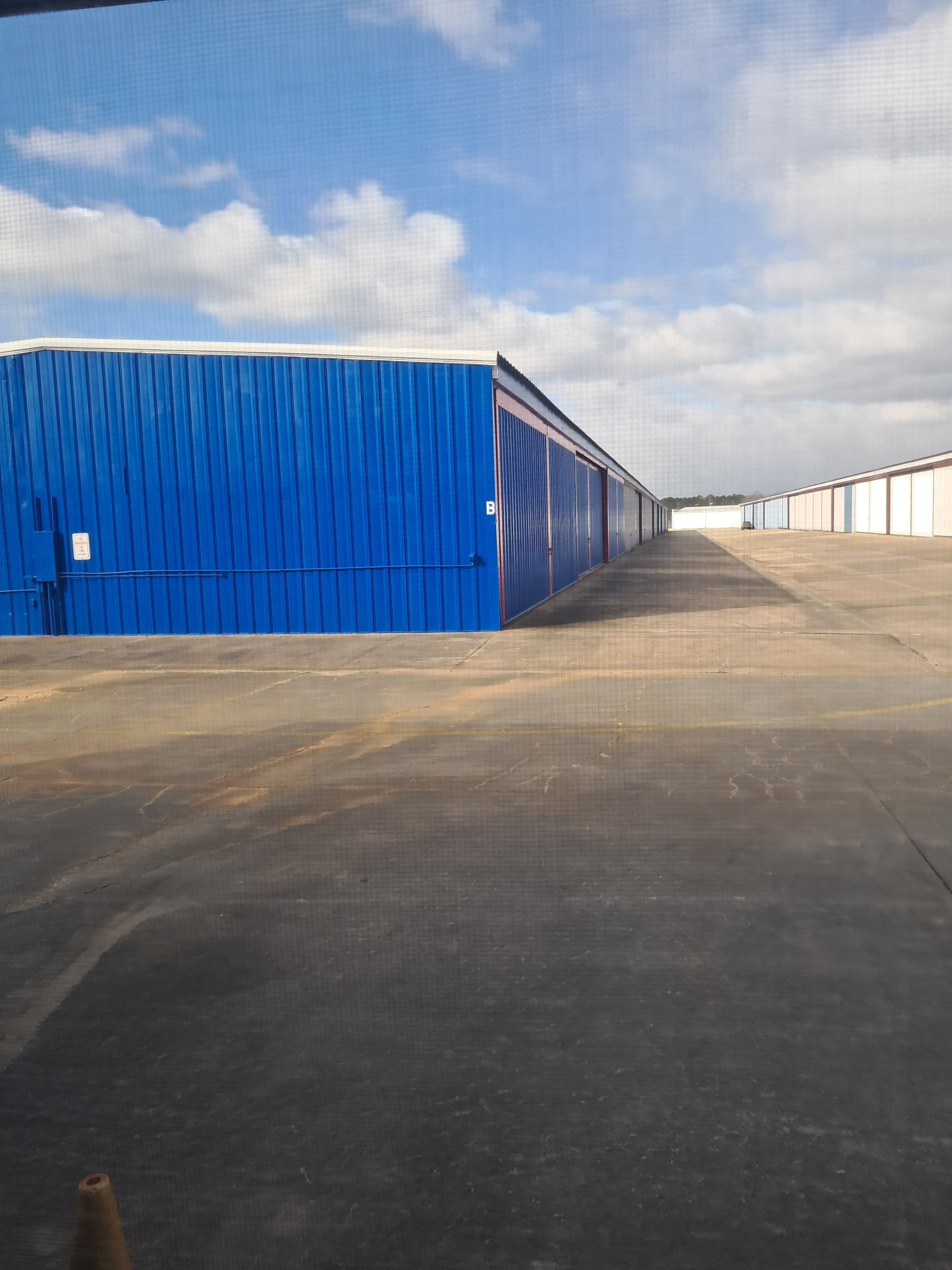 hangar popup image 2