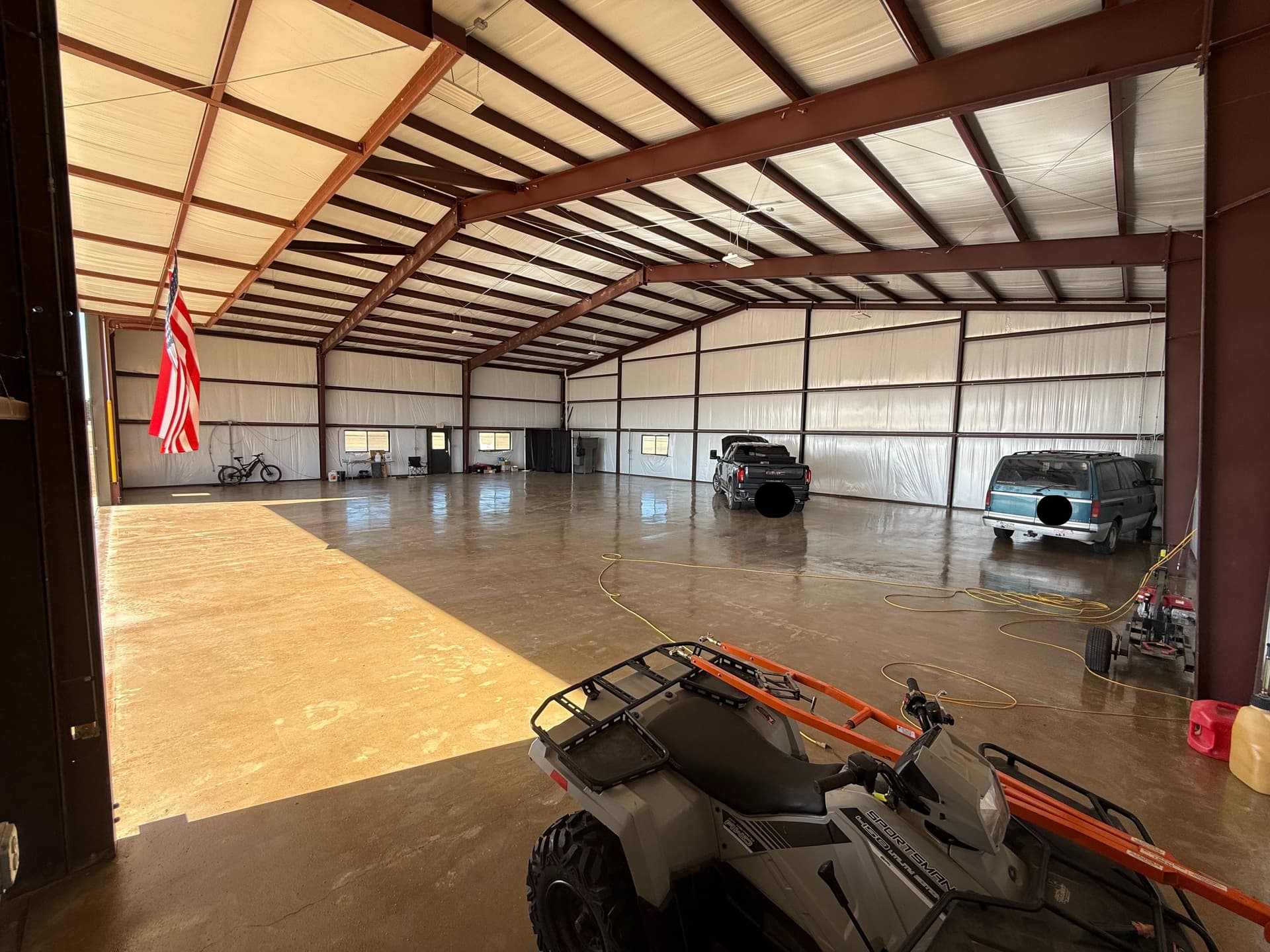 hangar popup image 5