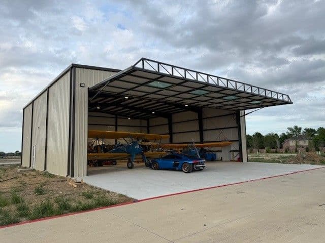 hangar popup image 4