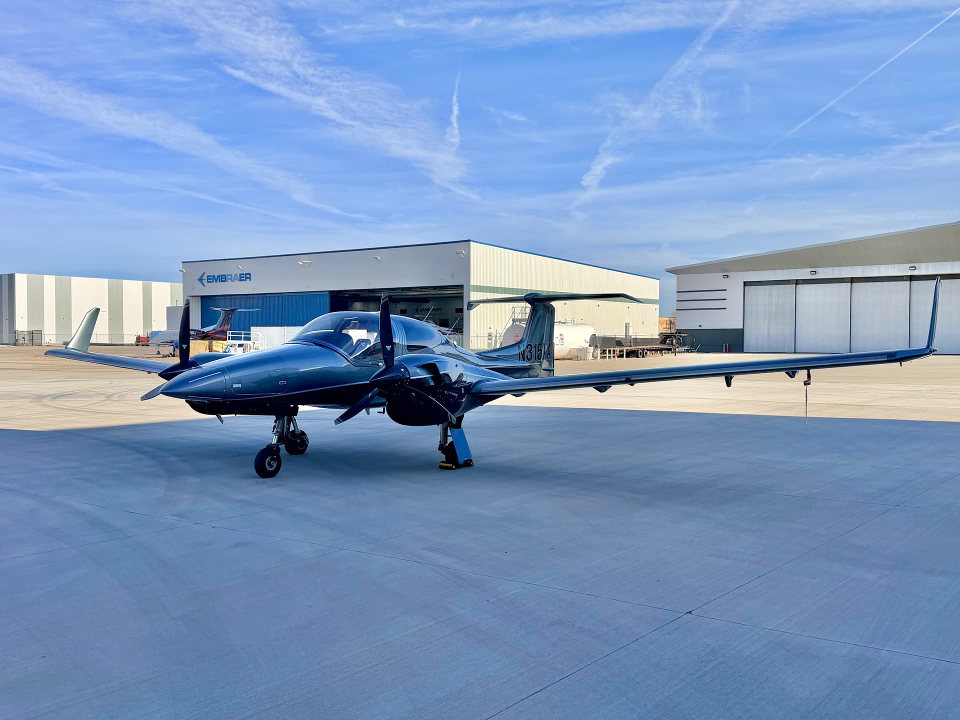 hangar popup image 4