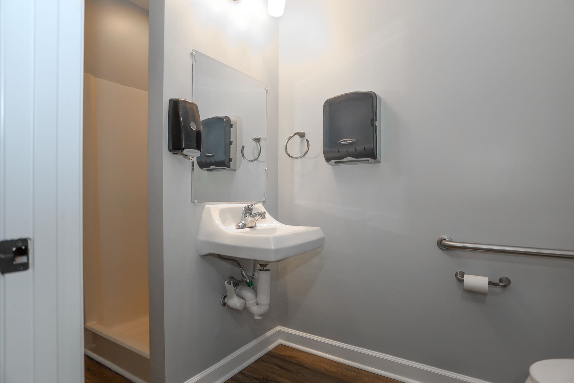 hangar popup image 11