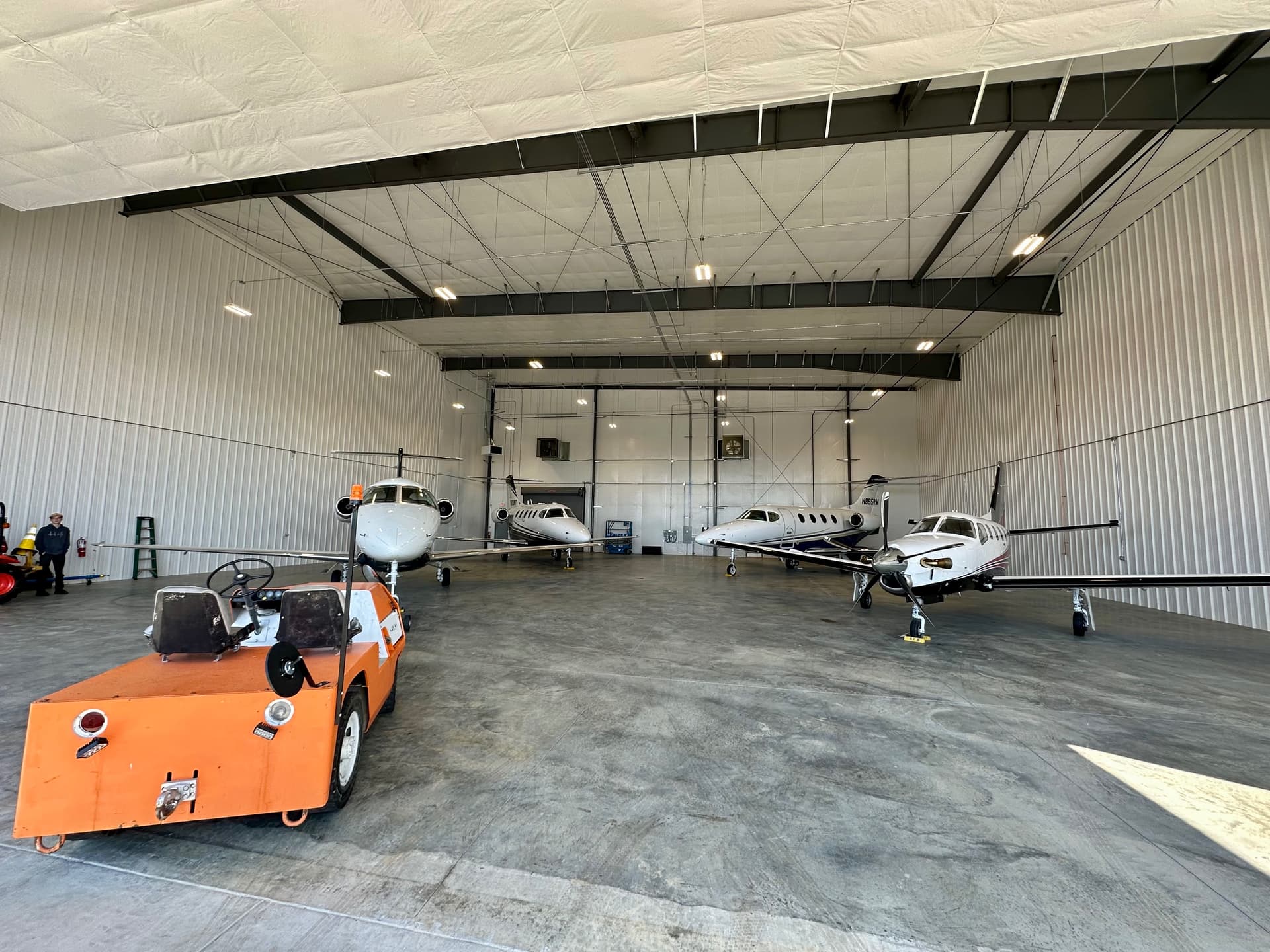 hangar popup image 2