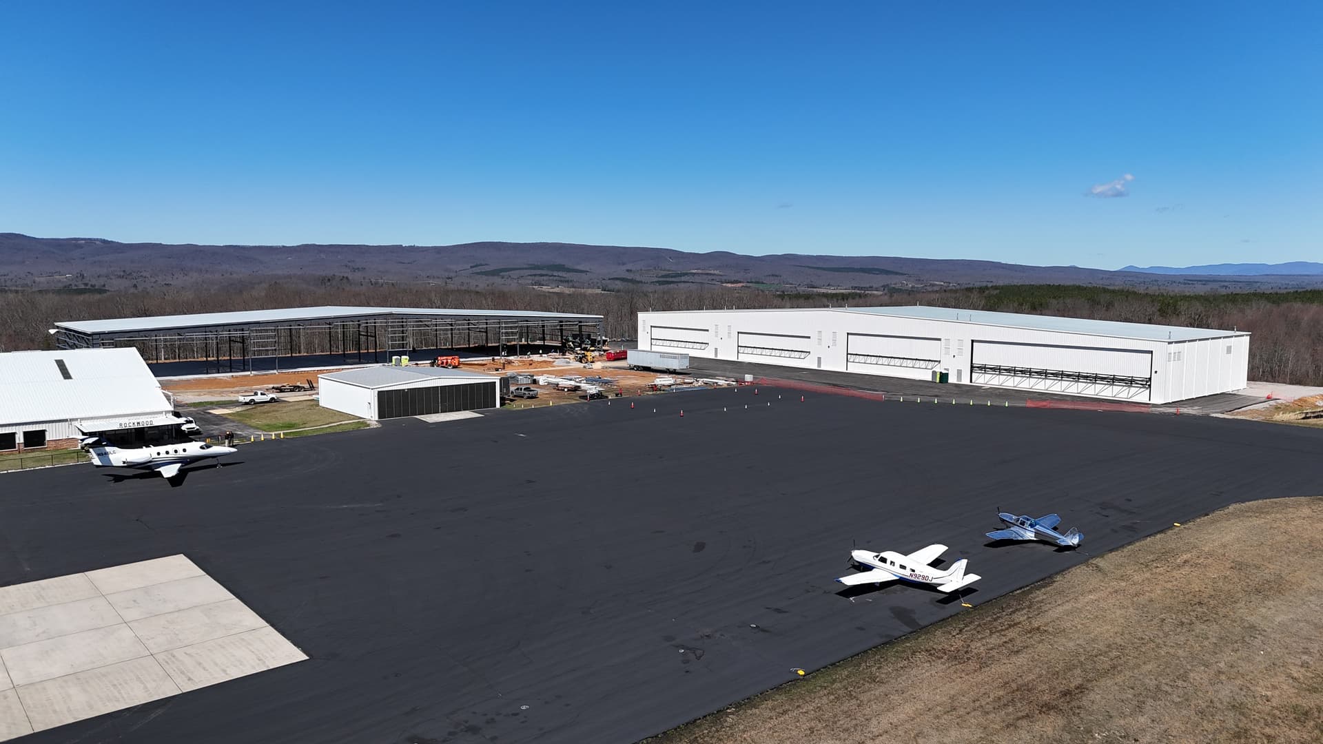 hangar popup image 3