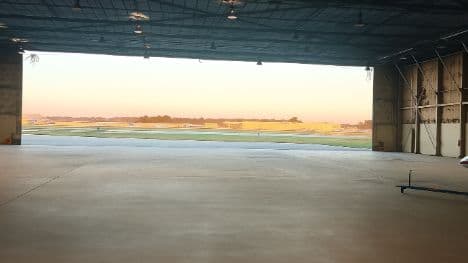 hangar popup image 2