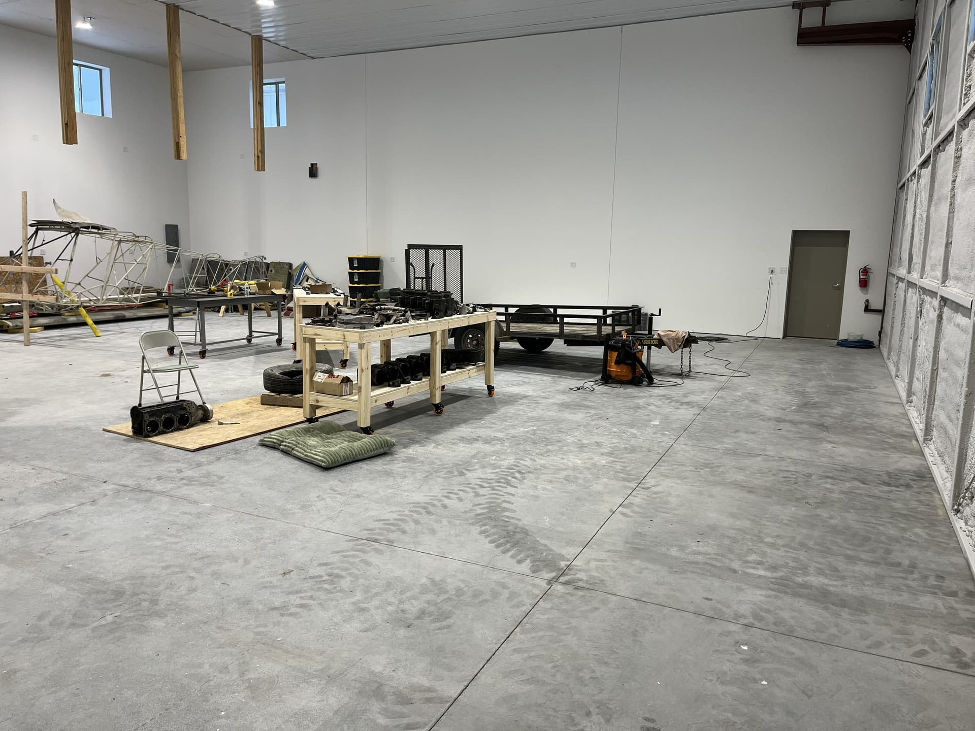 hangar popup image 3