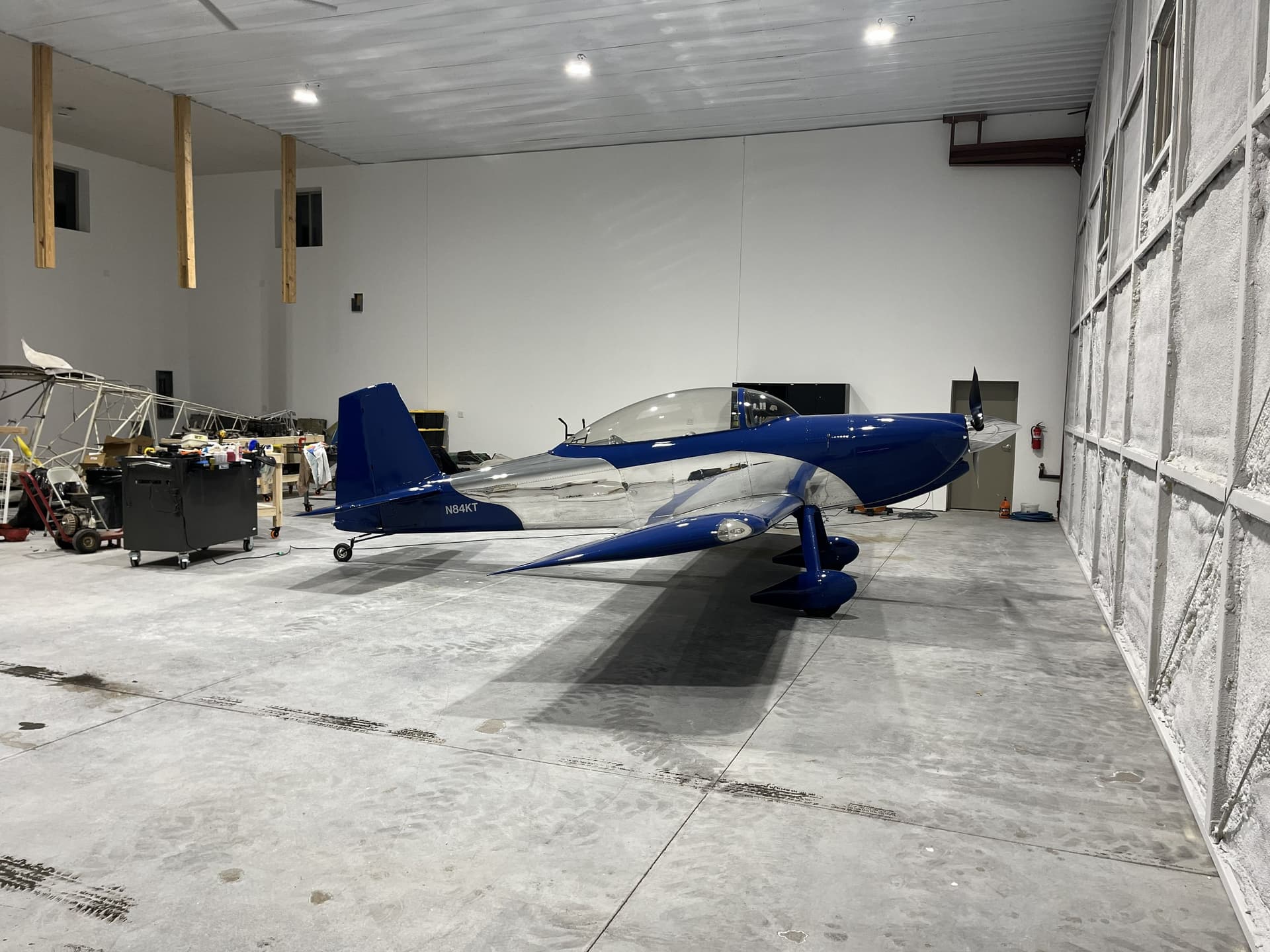 hangar popup image 4