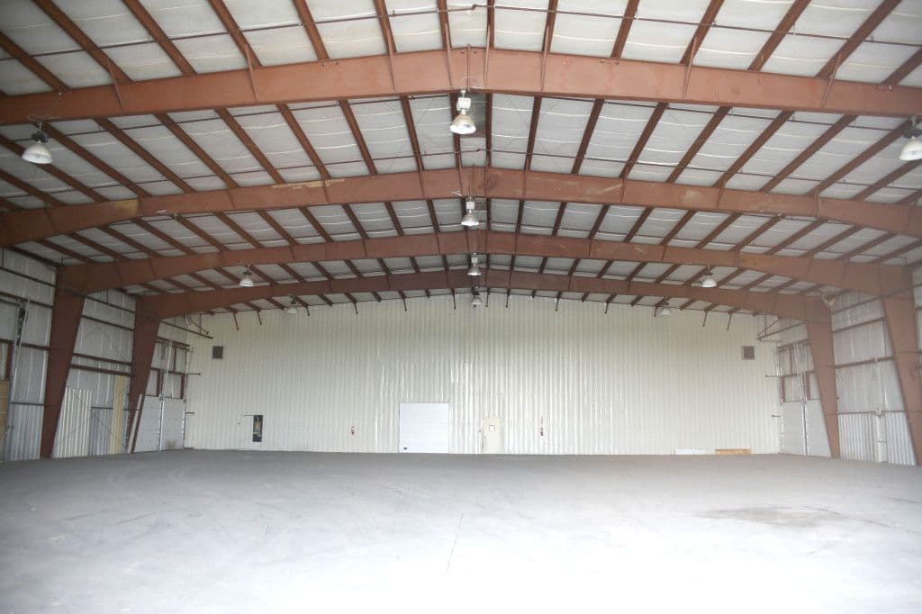 hangar popup image 1