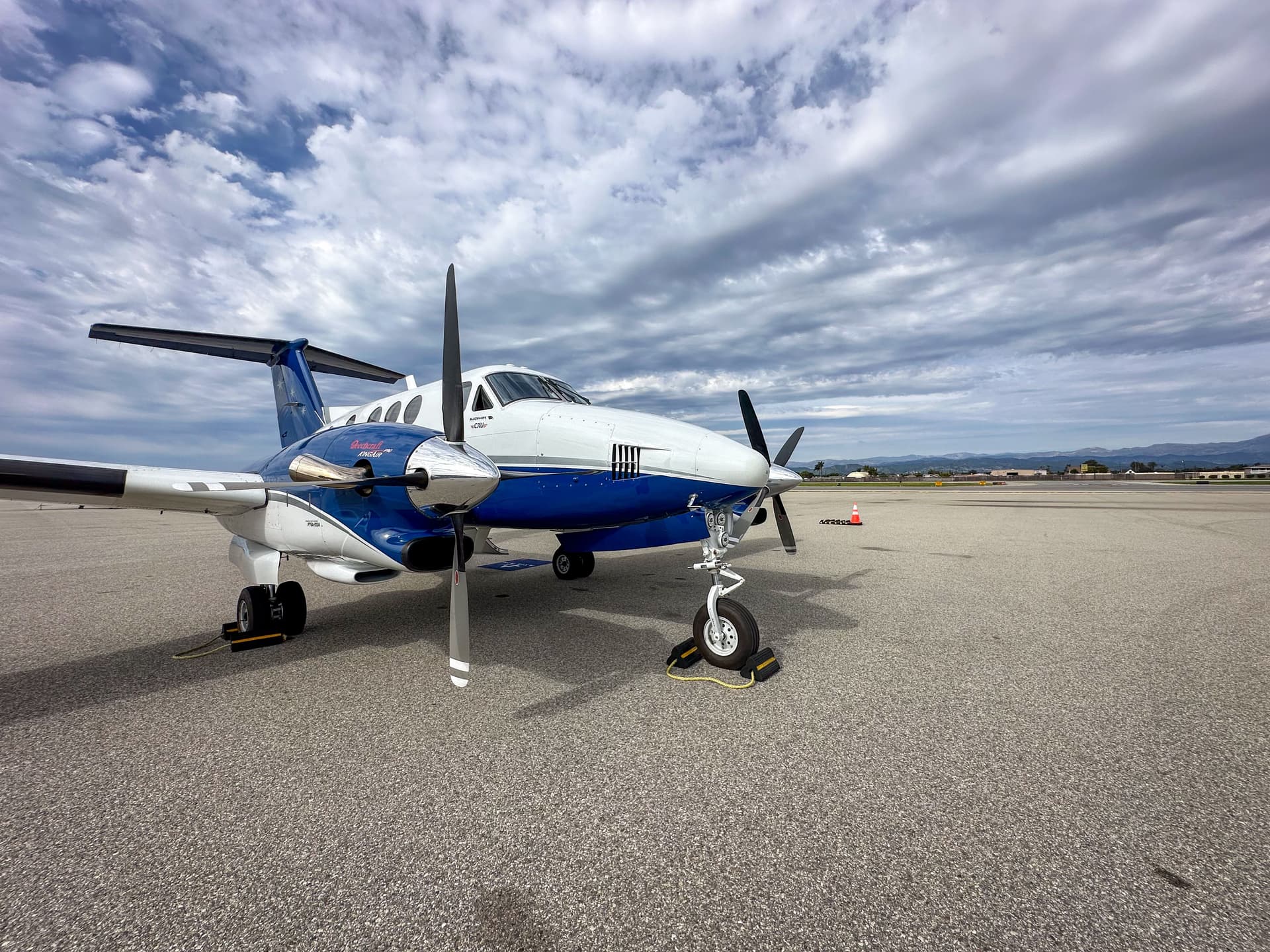 hangar popup image 3