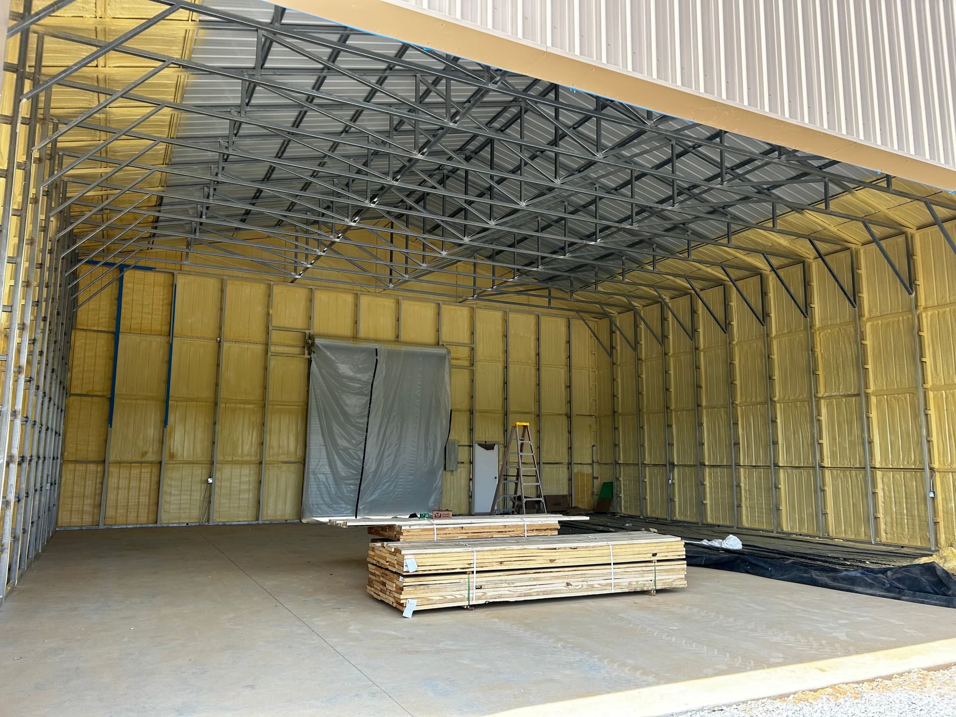 hangar popup image 3