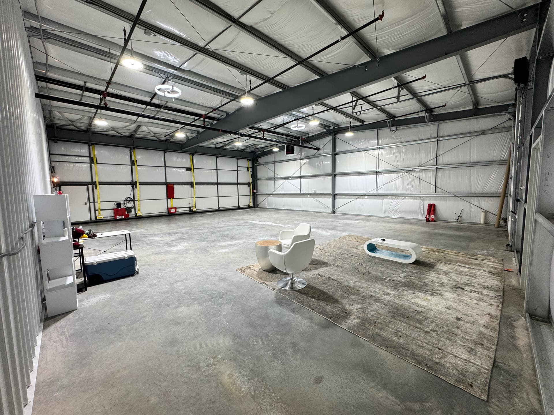 hangar popup image 3