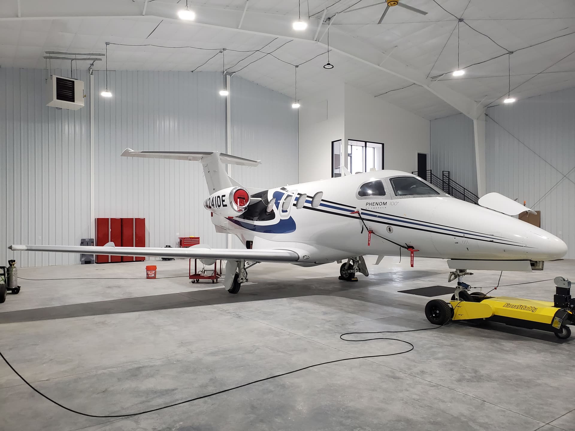 hangar popup image 14