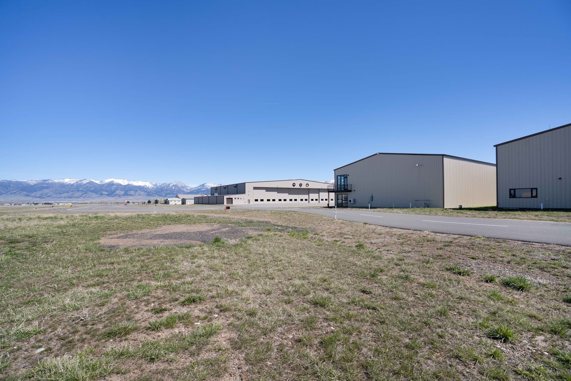 hangar popup image 2