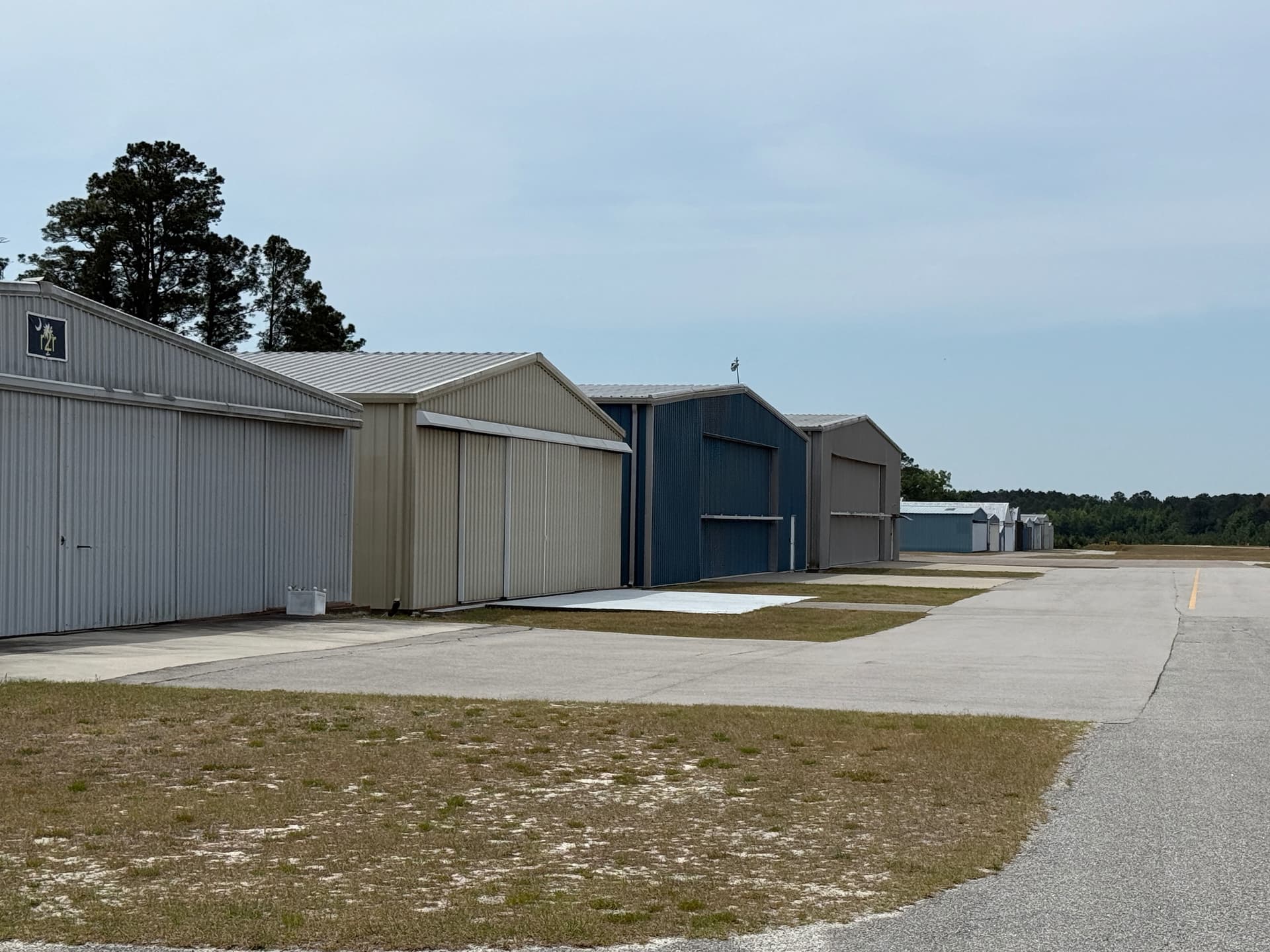 hangar popup image 3
