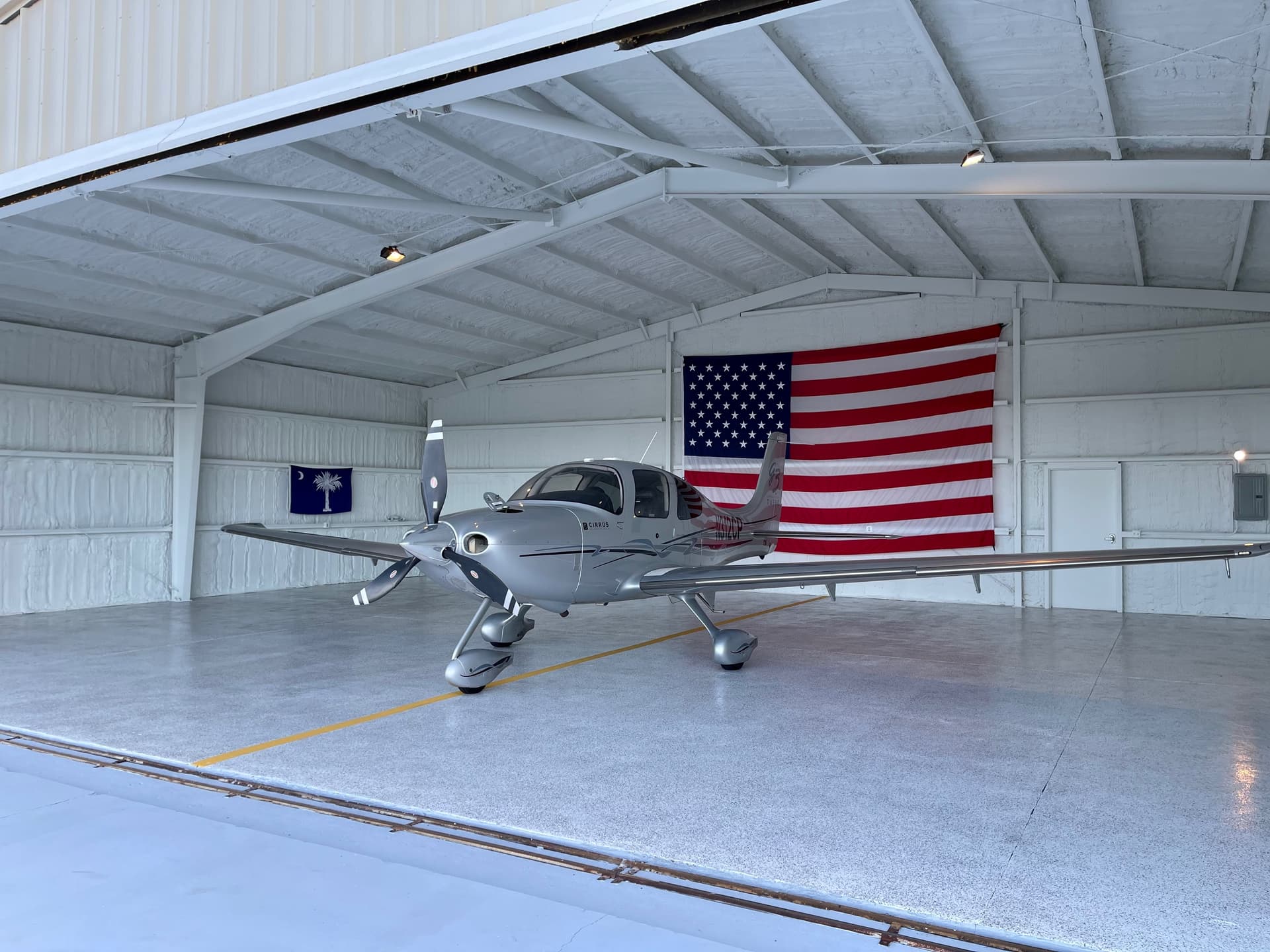 hangar popup image 6