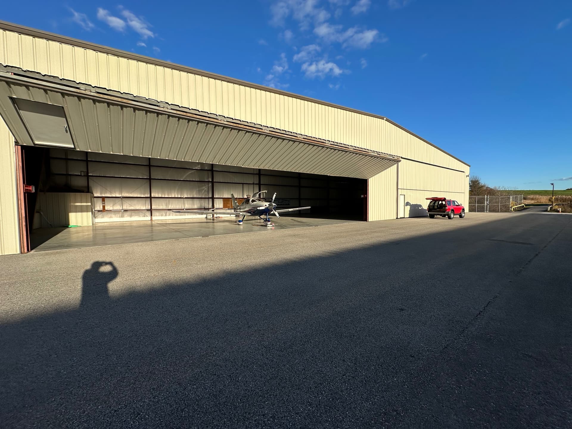hangar popup image 2
