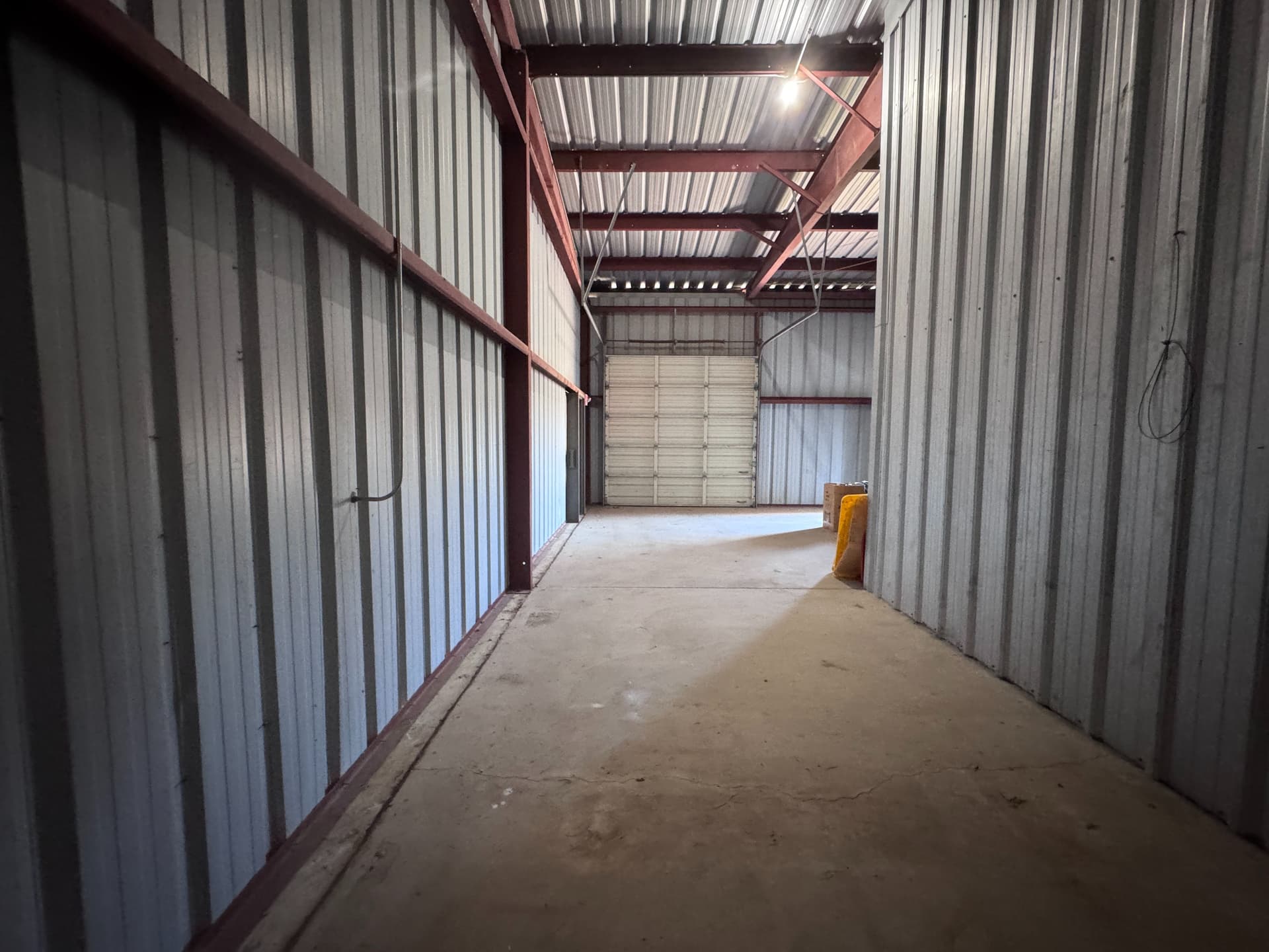 hangar popup image 6