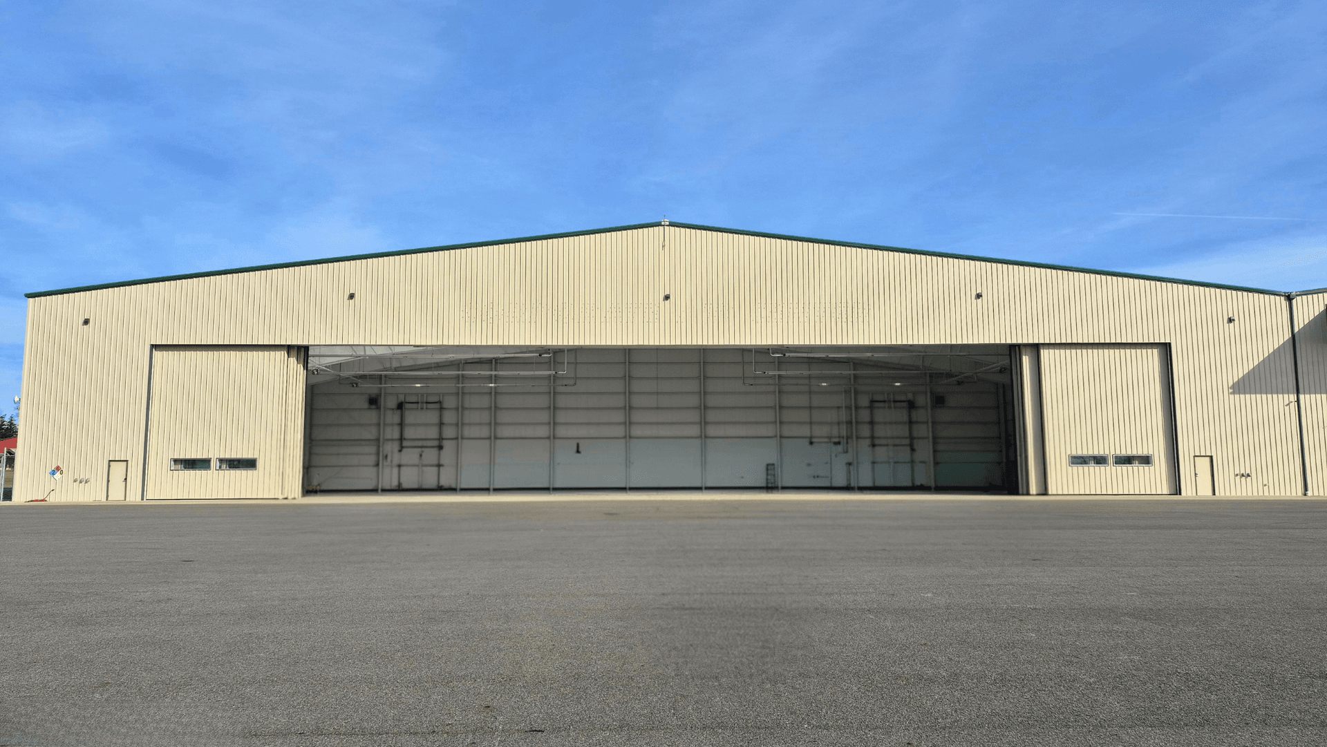 hangar popup image 10