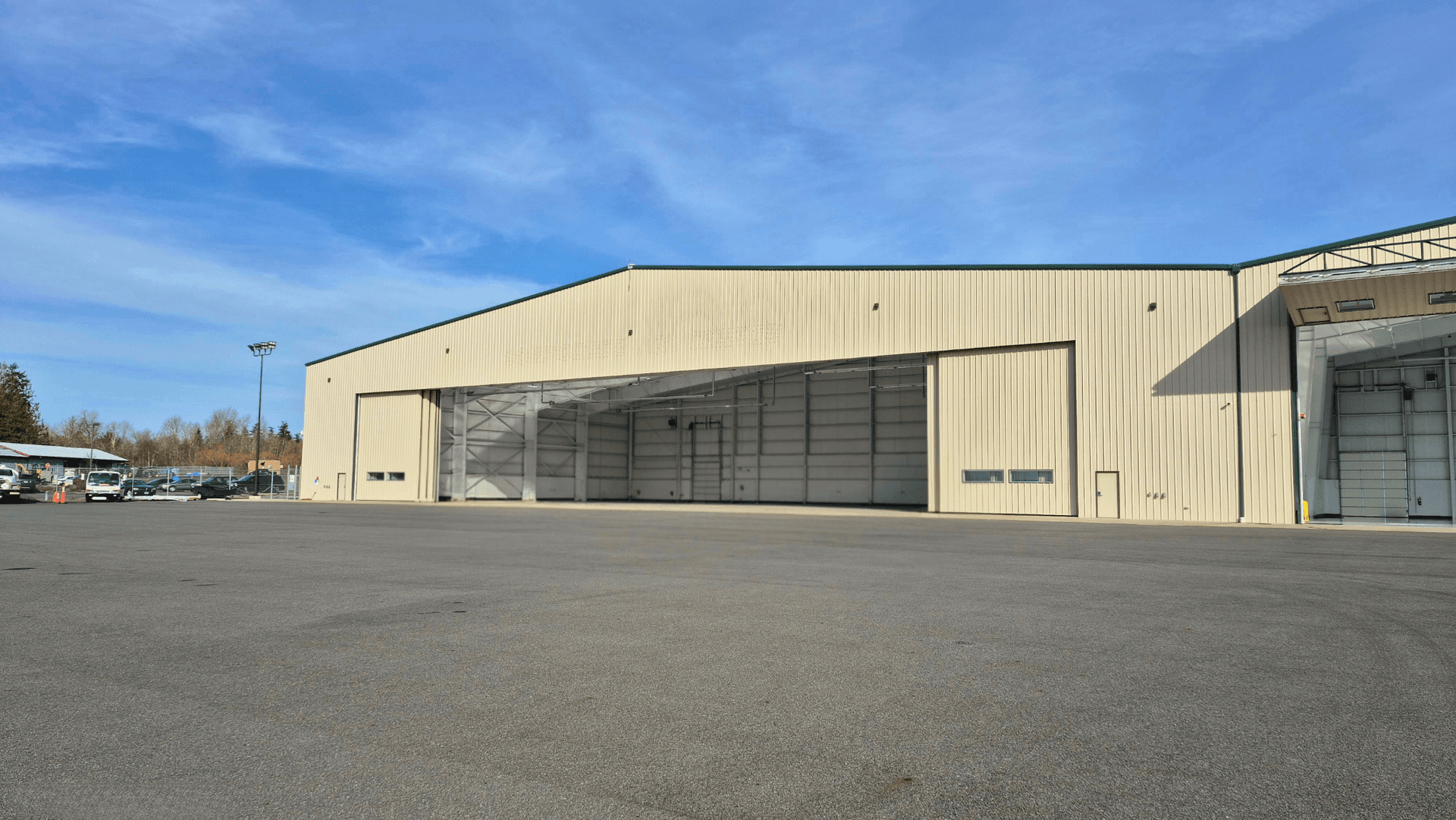 hangar popup image 12