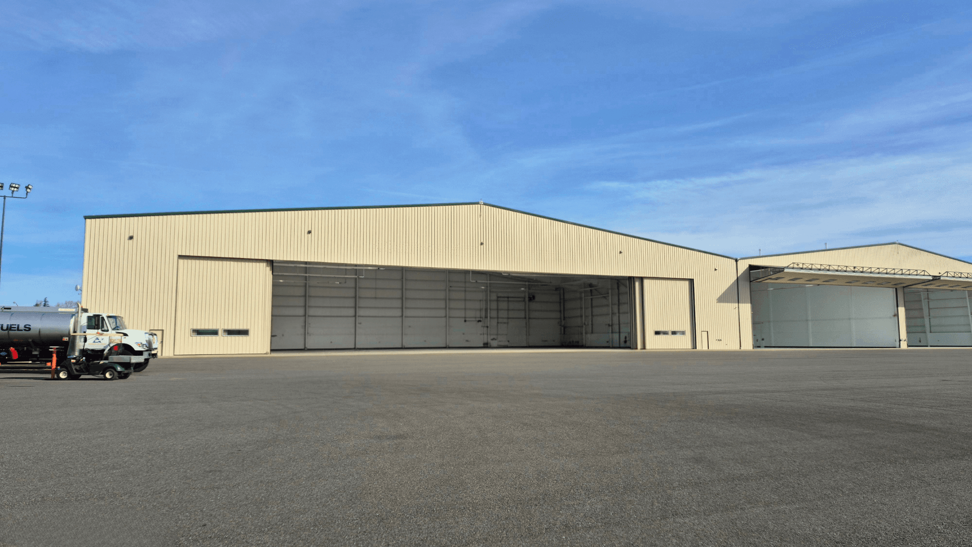 hangar popup image 13