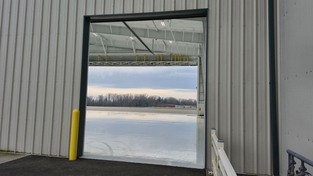 hangar popup image 15