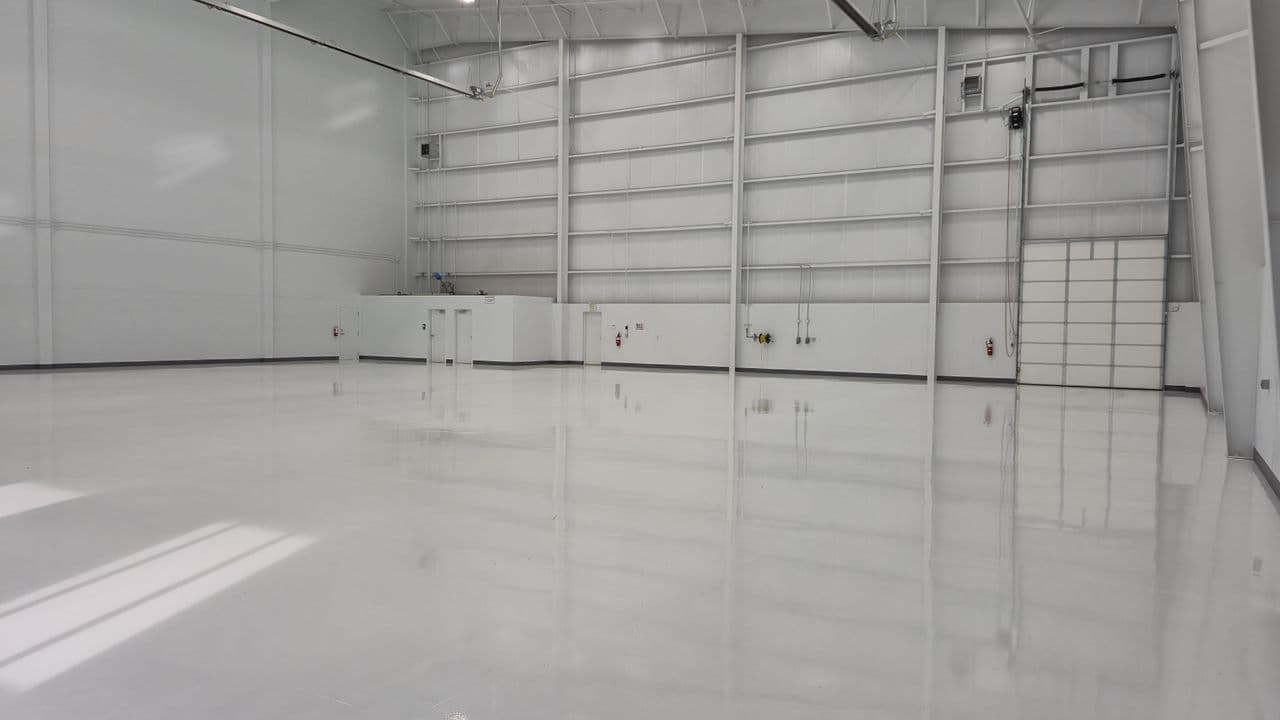 hangar popup image 8