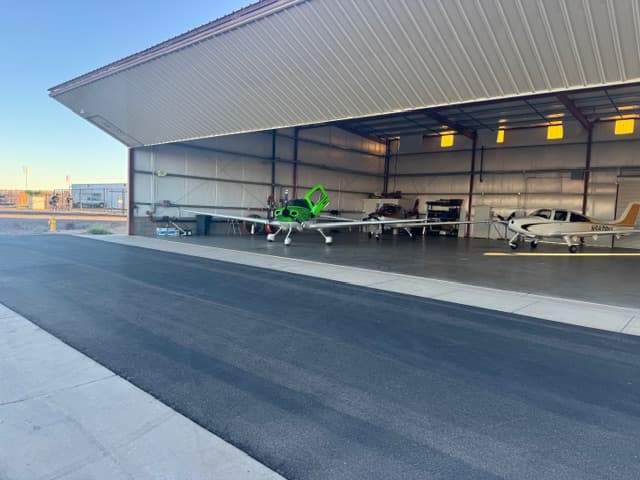 hangar popup image 2