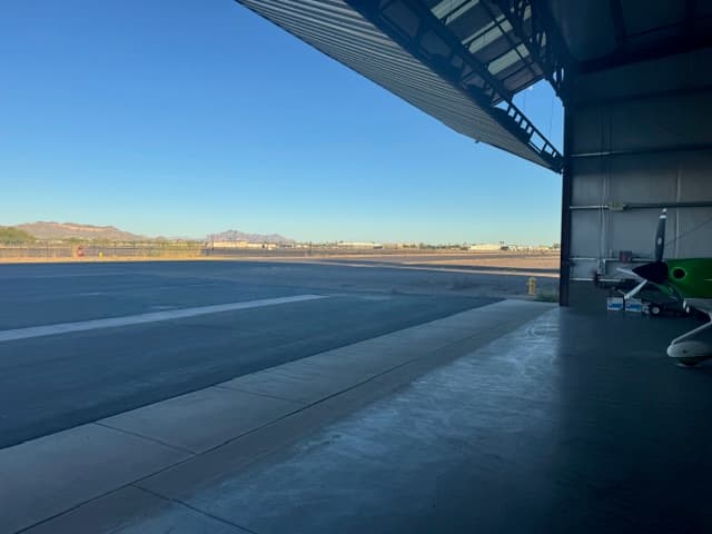 hangar popup image 3