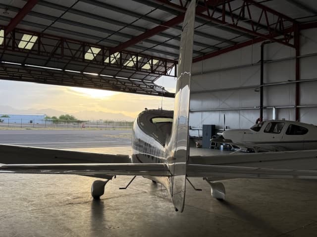 hangar popup image 4