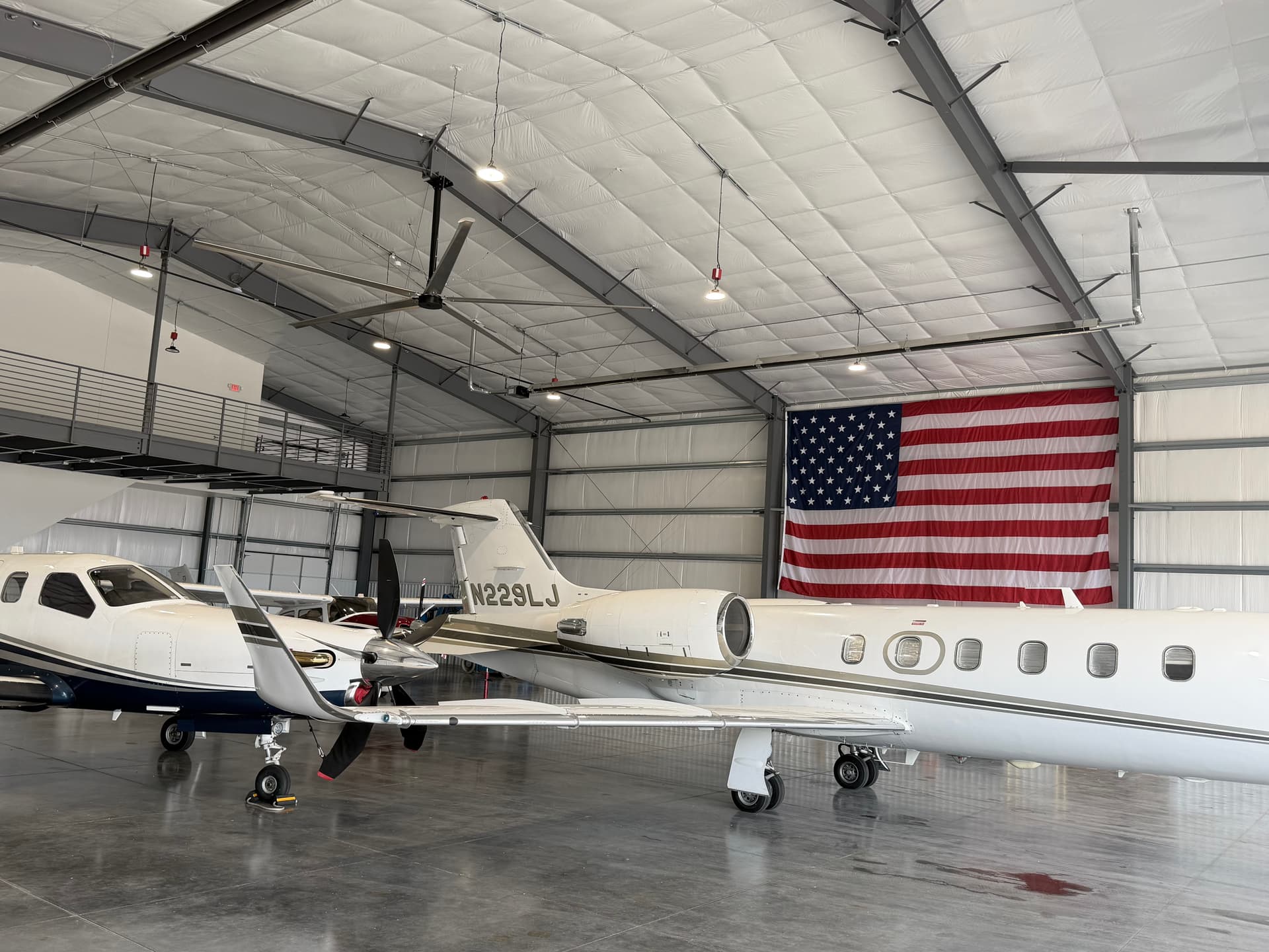 hangar popup image 1