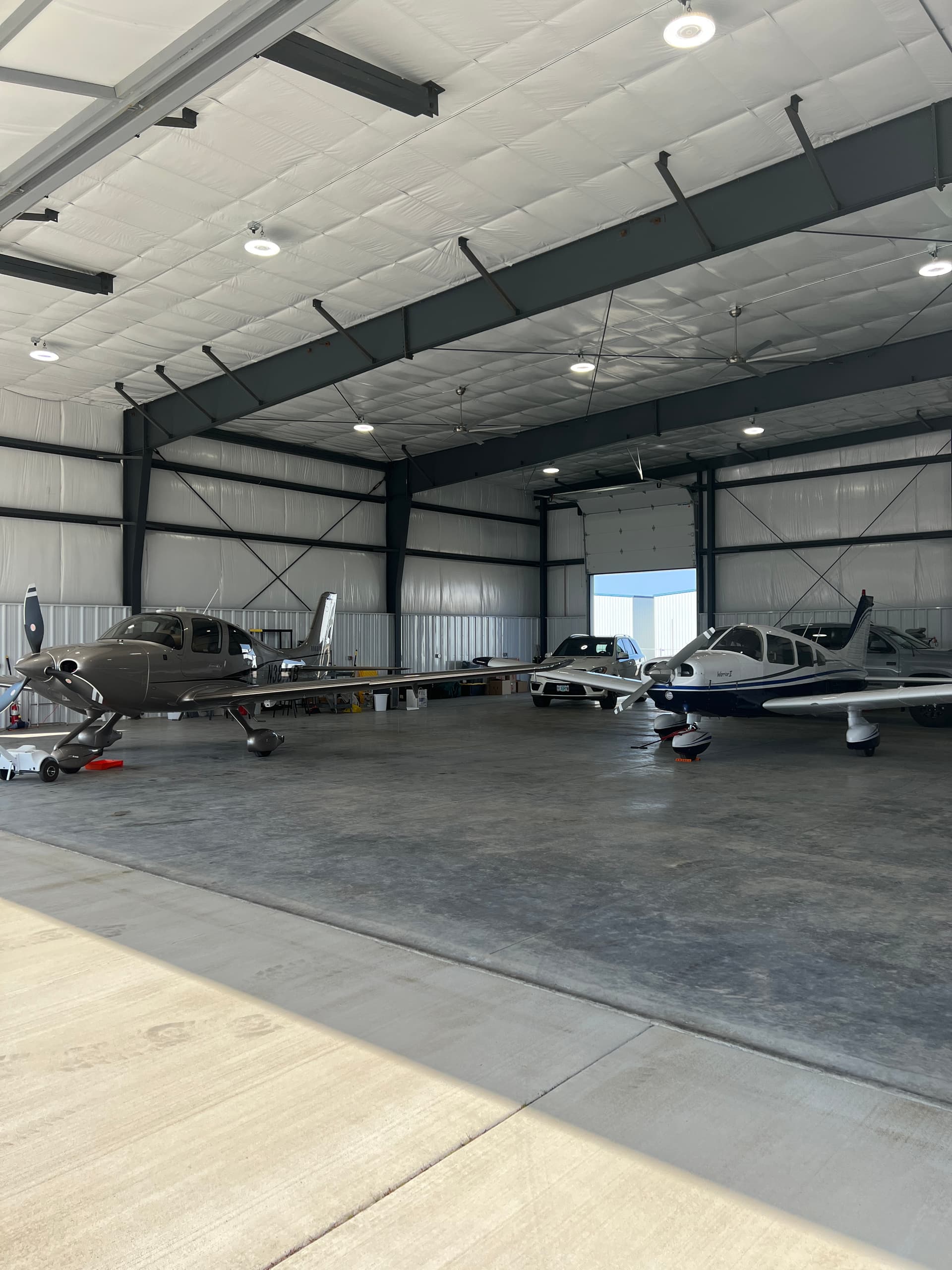hangar popup image 5