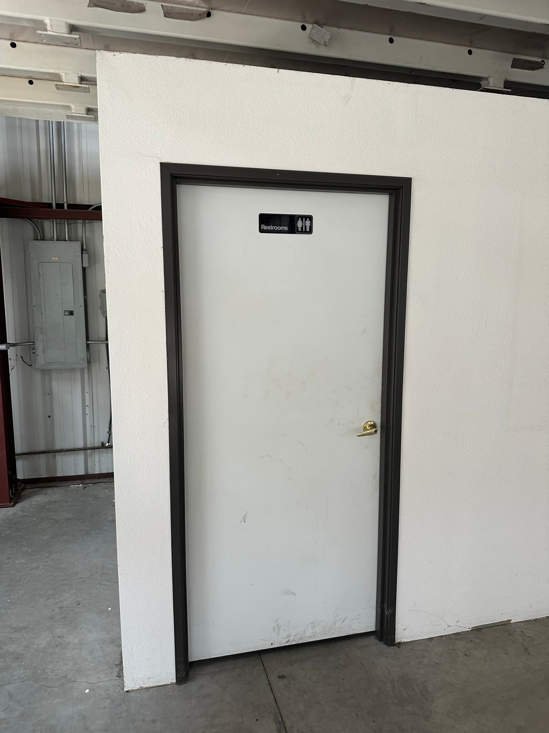 hangar popup image 2