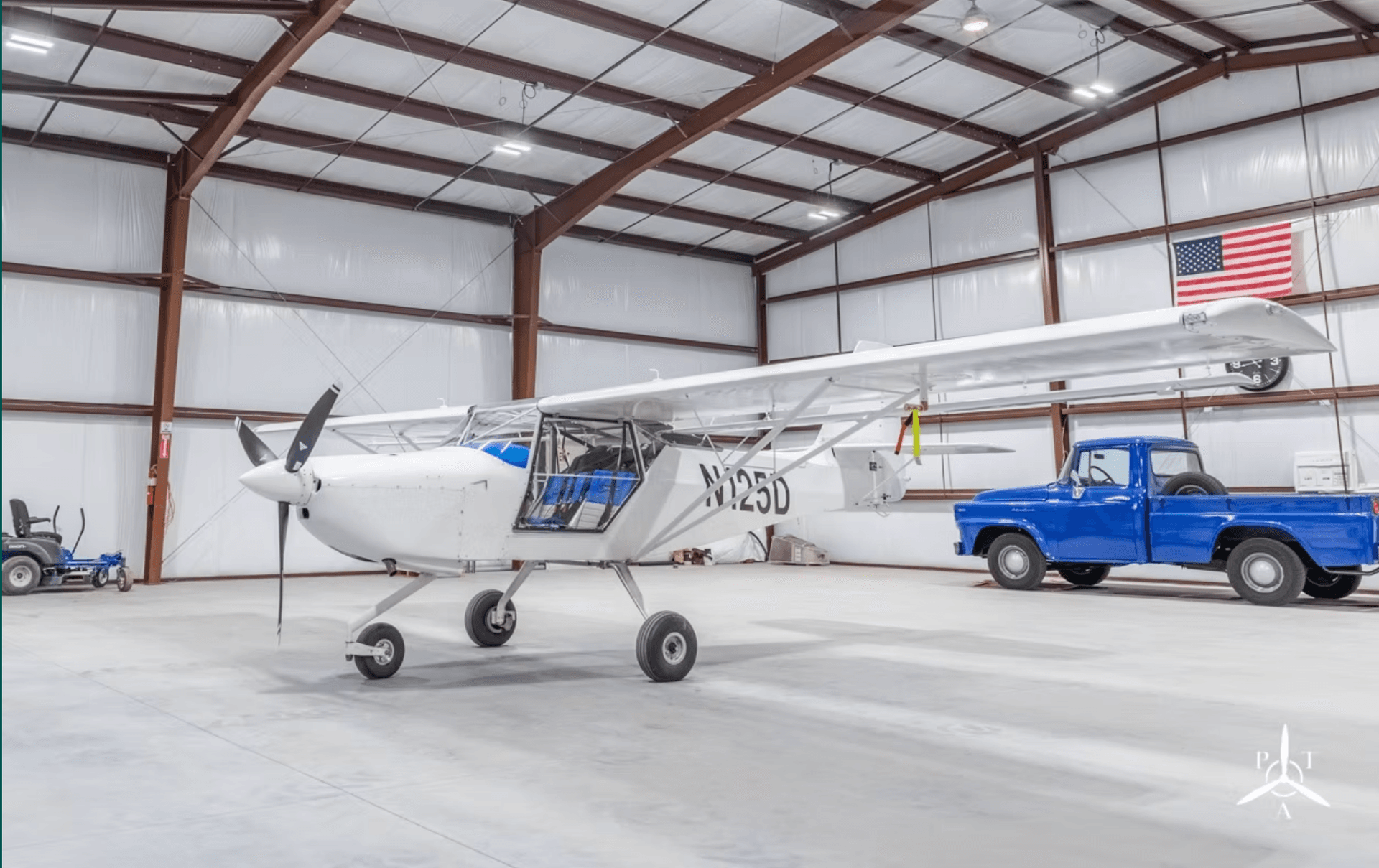 hangar popup image 5