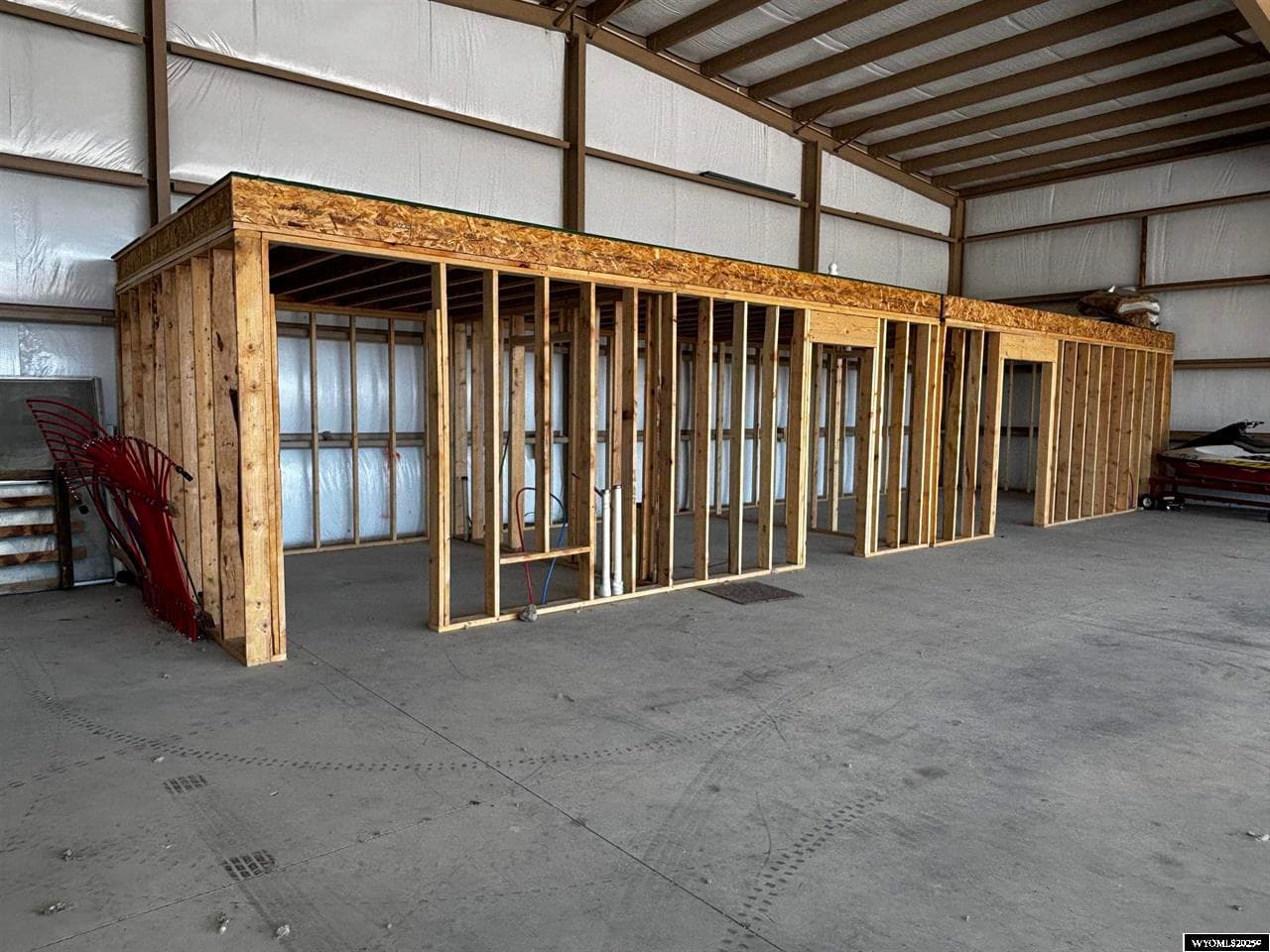 hangar popup image 6