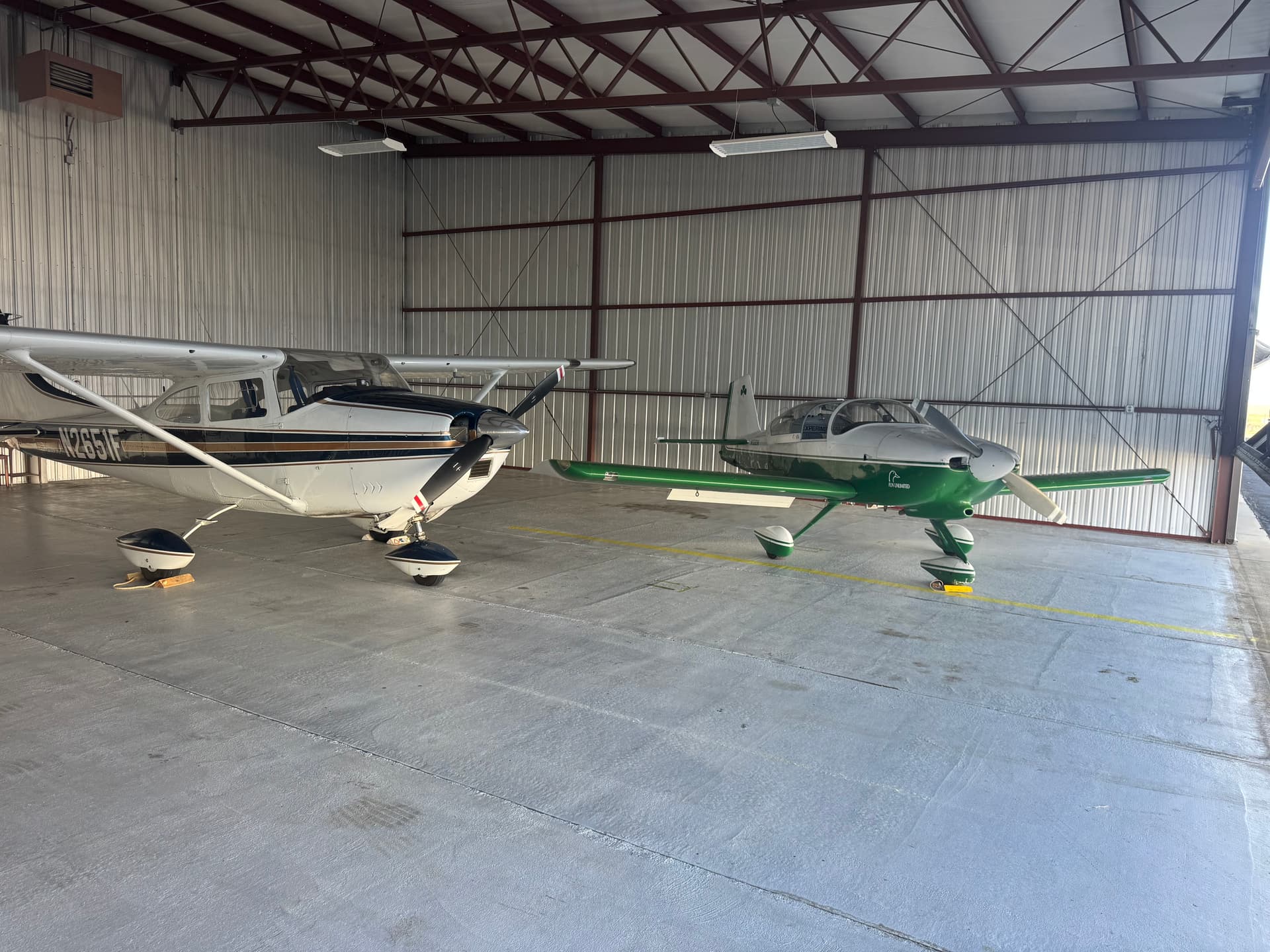 hangar popup image 5