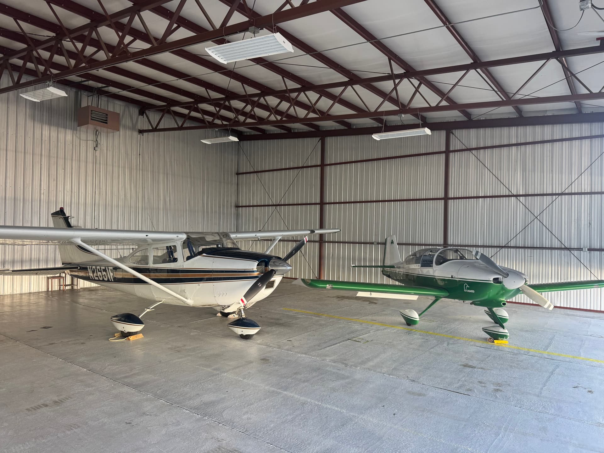hangar popup image 6