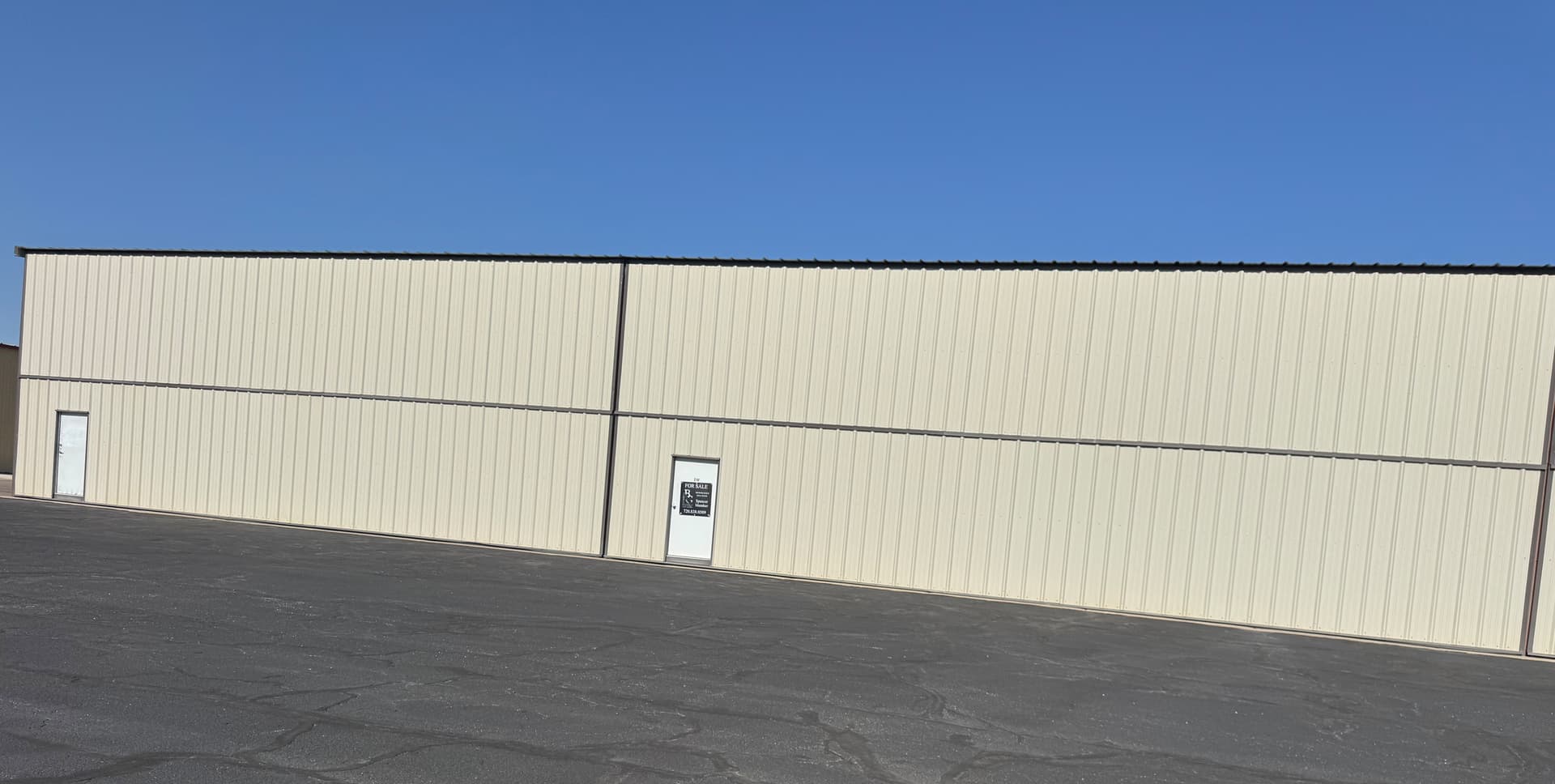hangar popup image 9