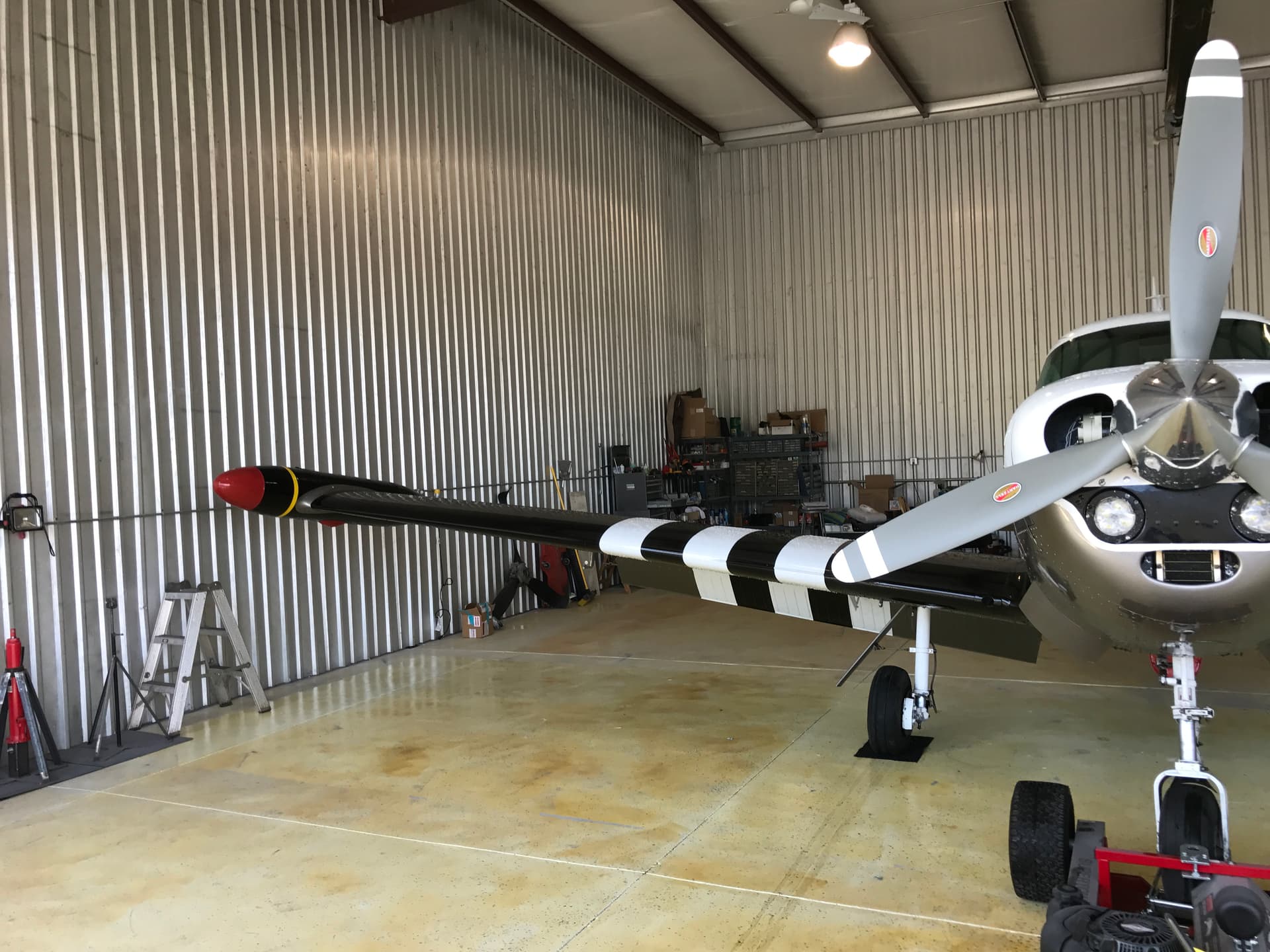 hangar popup image 5