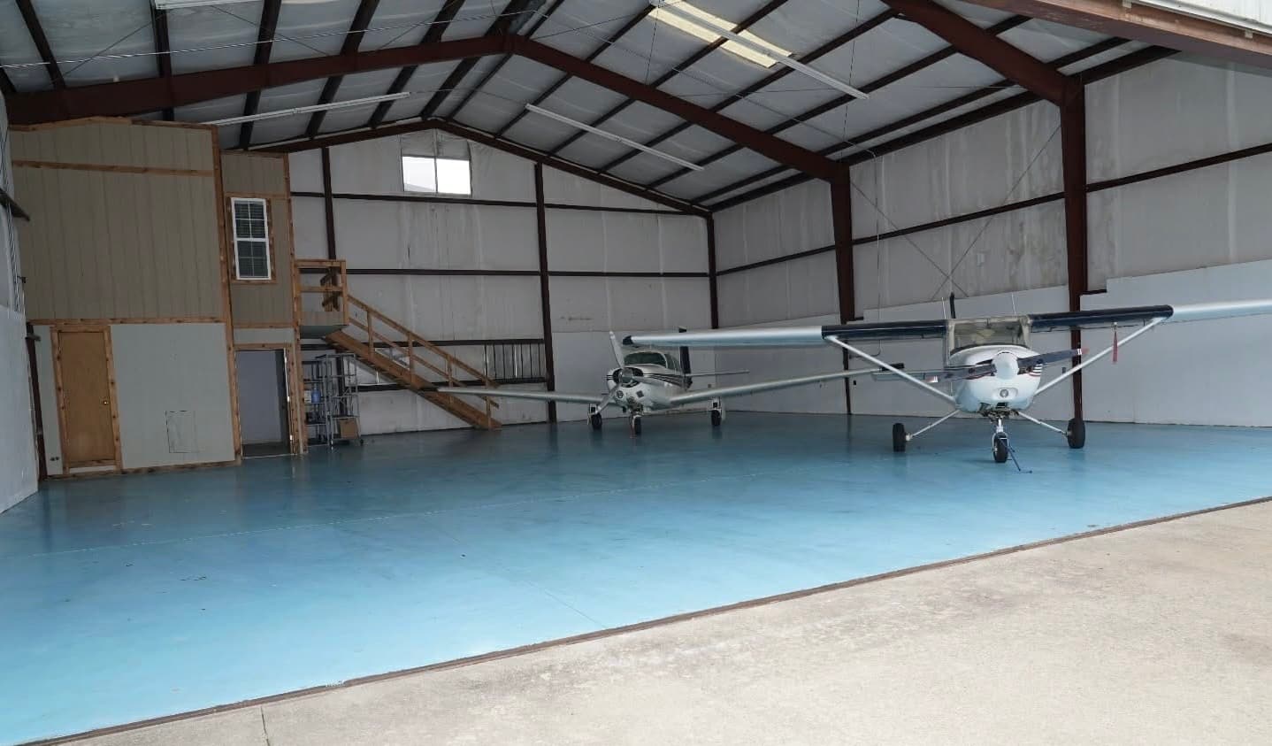 hangar popup image 1