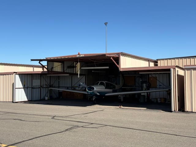 hangar popup image 3
