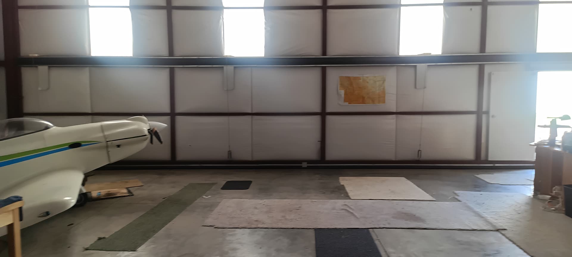 hangar popup image 3