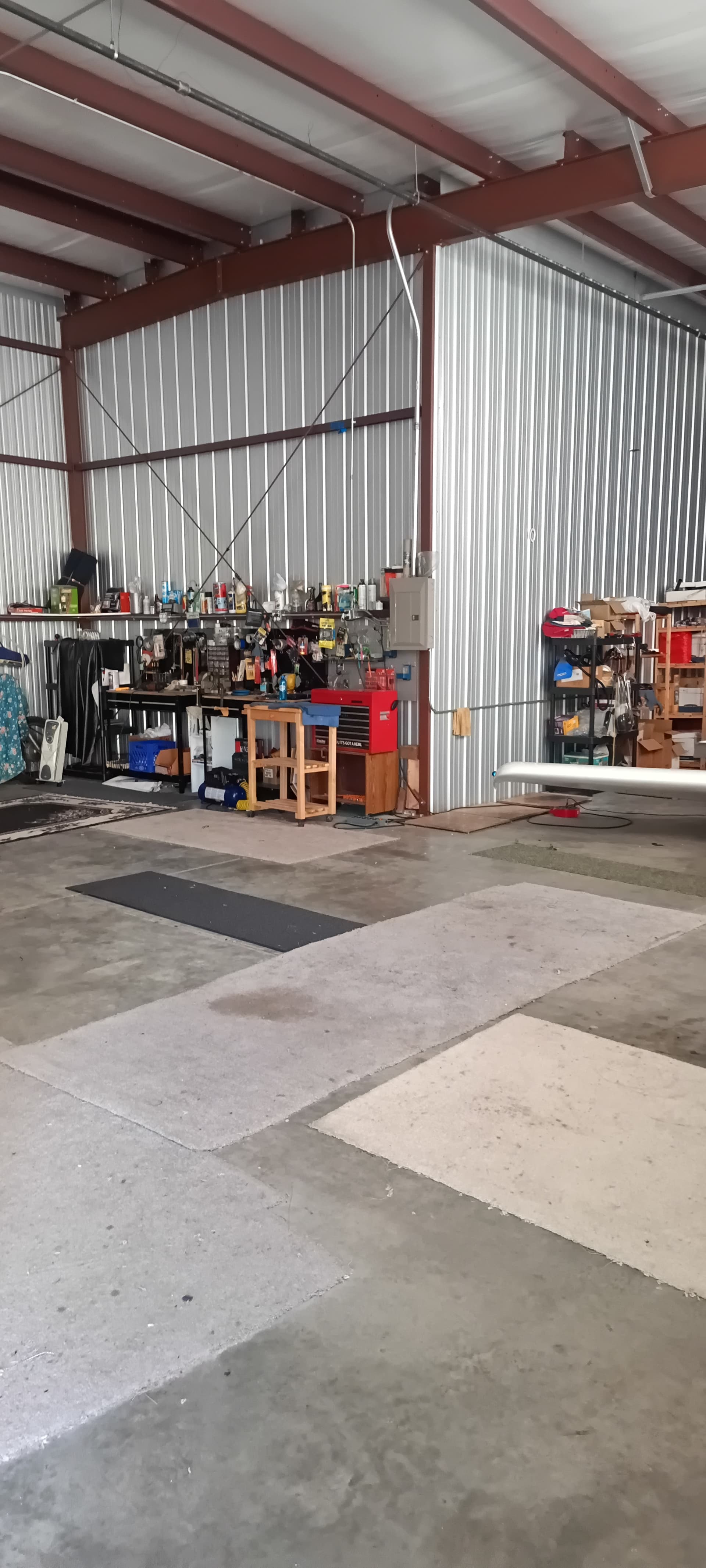 hangar popup image 7